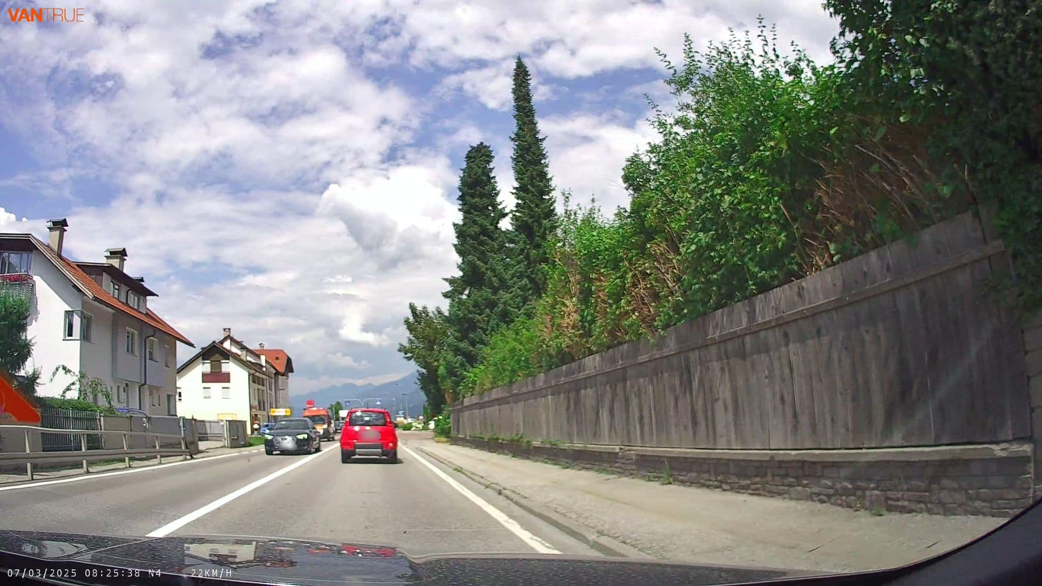 Street view near camere zimmer, Riscone — © fcignat (CC BY-SA · Mapillary)