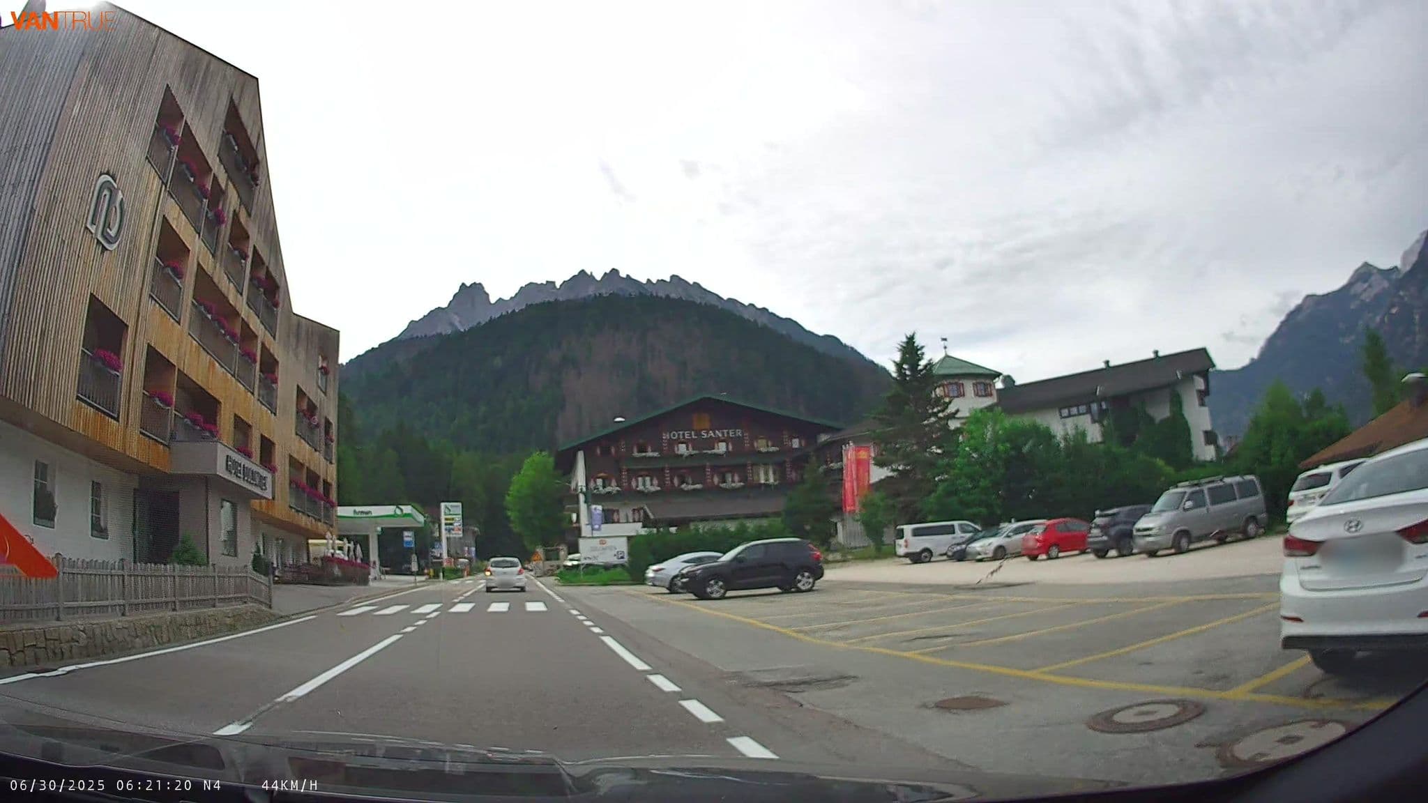 Street view near Villaggio Turistico Ploner, Dobbiaco — © fcignat (CC BY-SA · Mapillary)