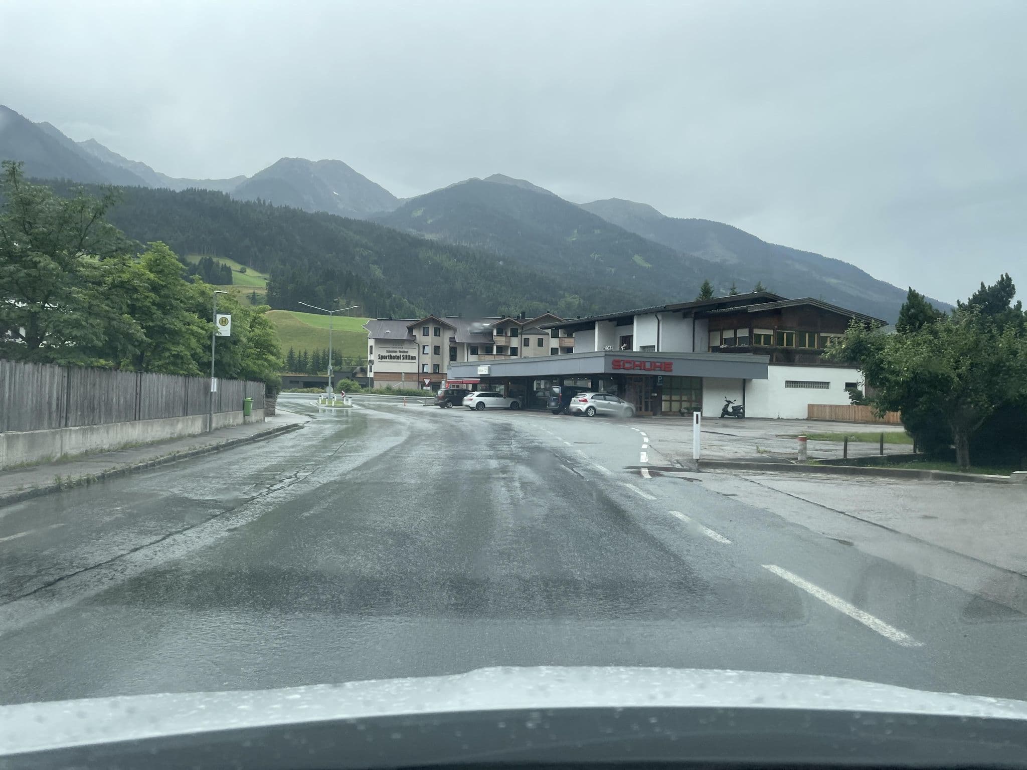 Street view near Brückenwirt Appartements, Sillian — © chicc0 (CC BY-SA · Mapillary)