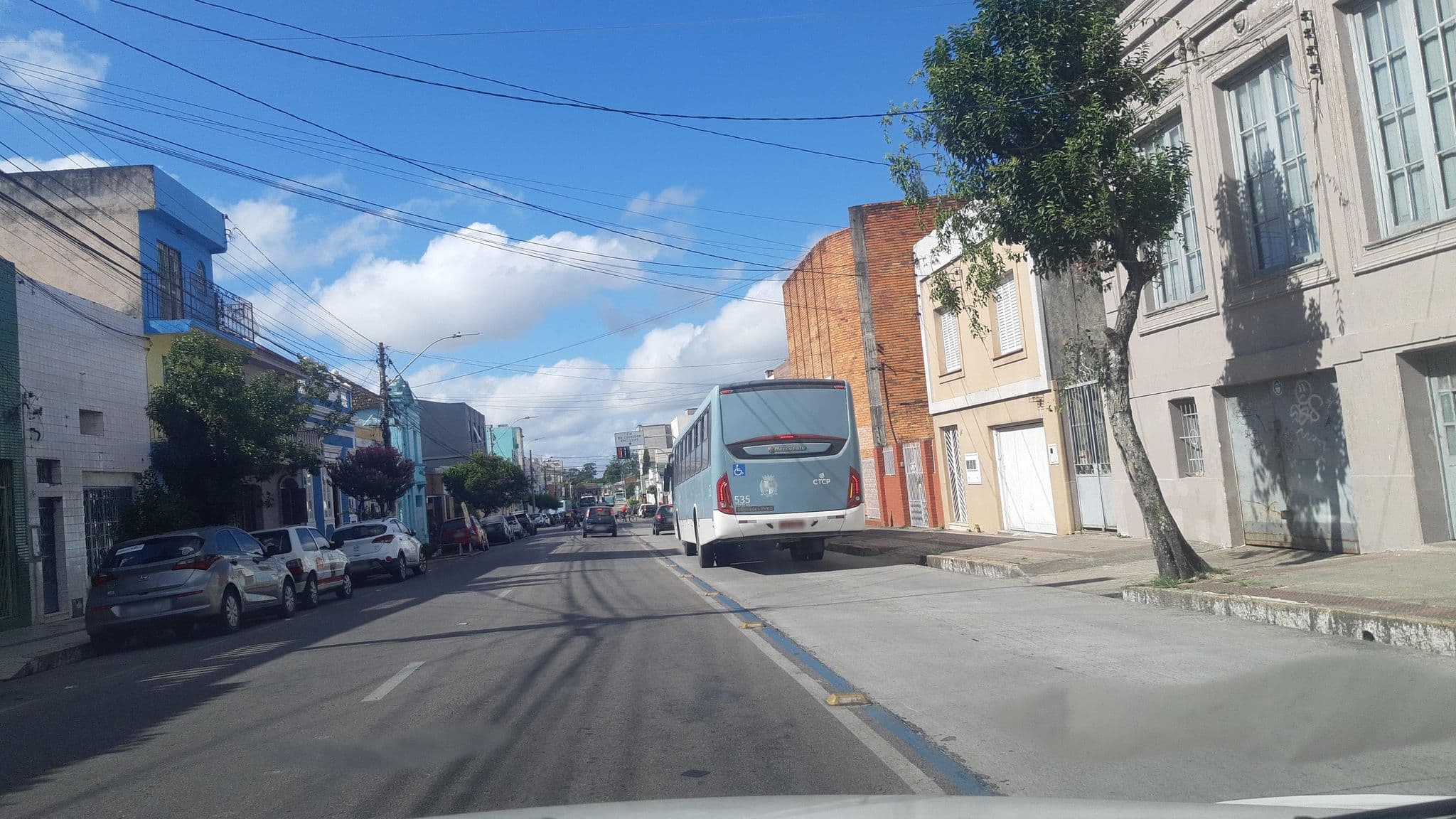 Street view near Pensionato Malue, Pelotas — © Kaart_Local (CC BY-SA · Mapillary)