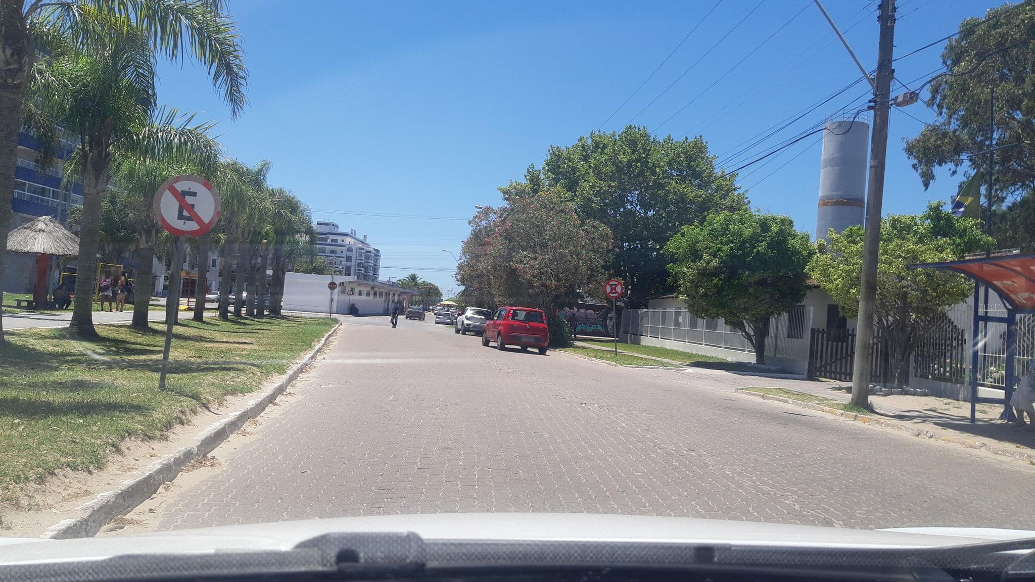 Street view near Hotel de Trânsito do Exército 6o GAC, Rio Grande — © Kaart_Local (CC BY-SA · Mapillary)
