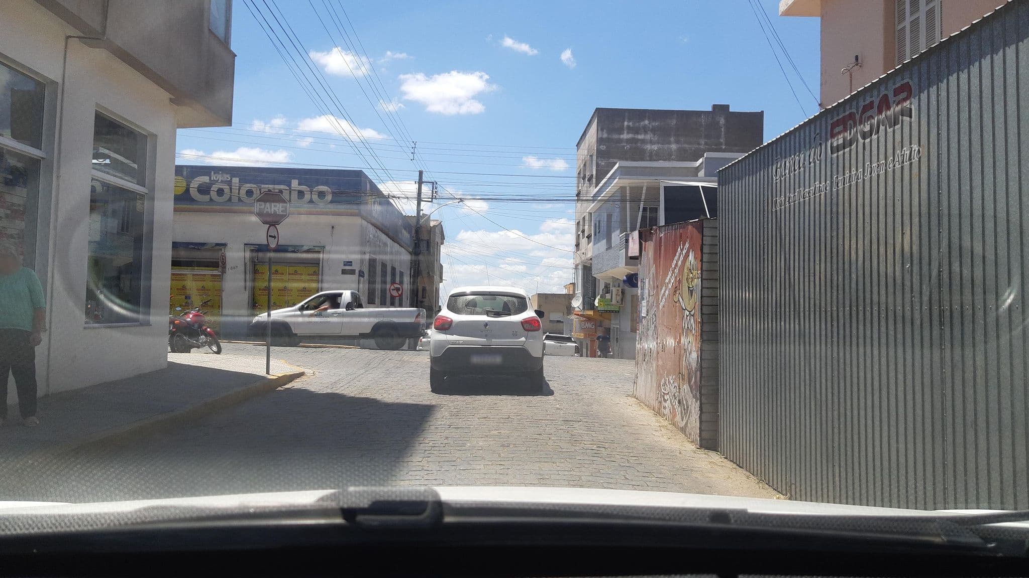 Street view near Hotel Tiaraju, Canguçu — © Kaart_Local (CC BY-SA · Mapillary)