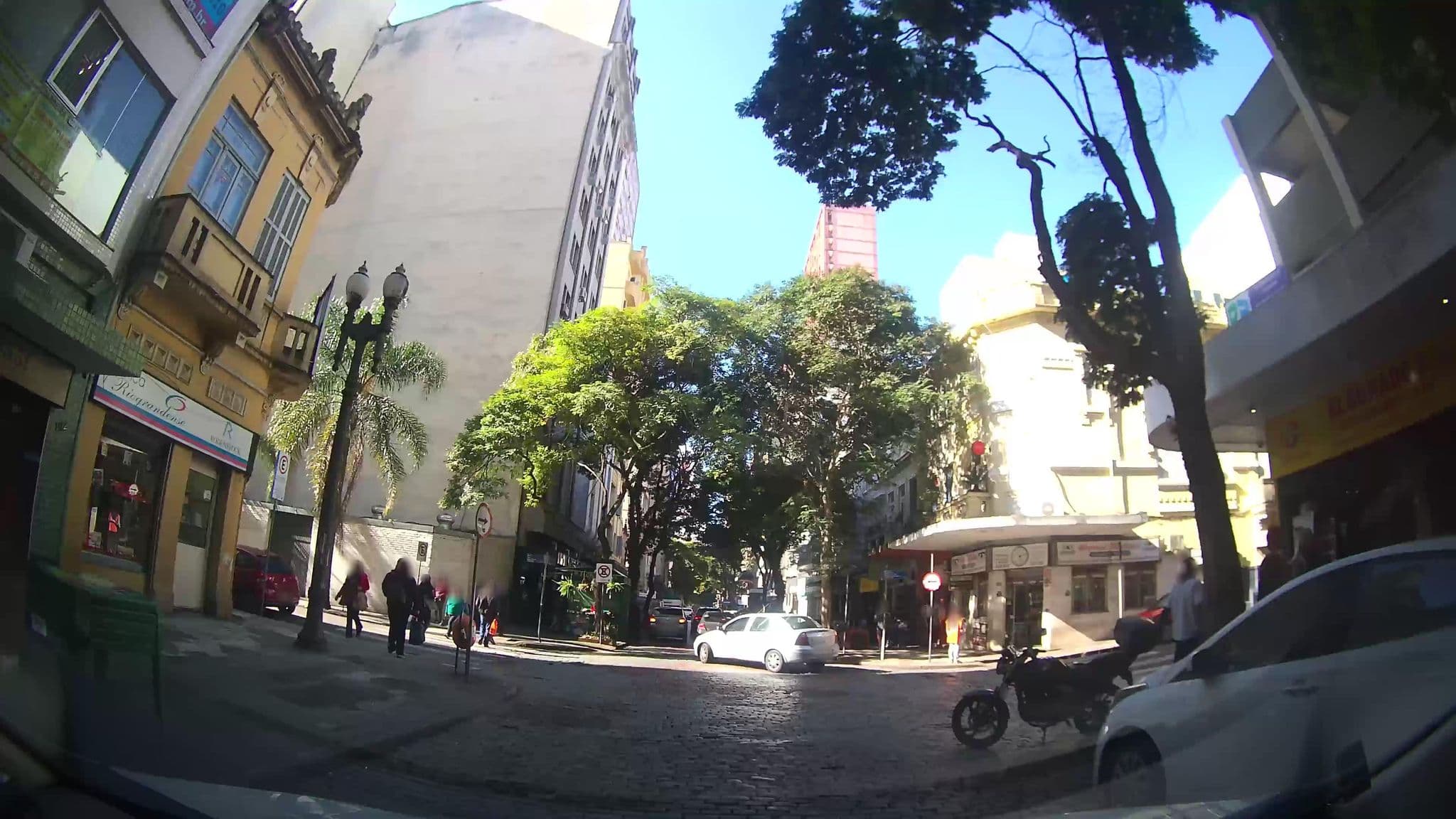 Street view near Residence Apart Hotel, Porto Alegre — © marciosampaio (CC BY-SA · Mapillary)