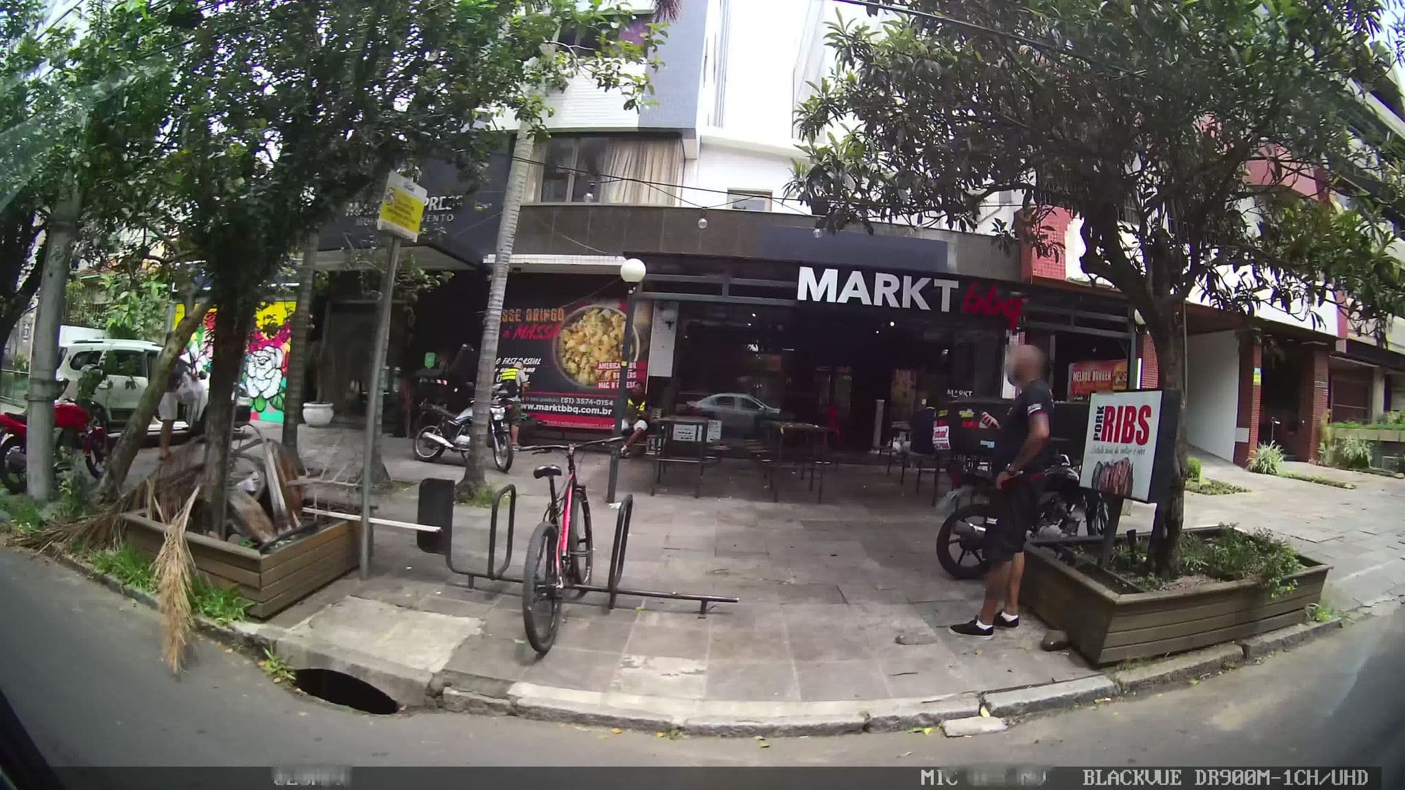 Street view near Master Express Moinhos de Vento, Porto Alegre — © kaart_1 (CC BY-SA · Mapillary)