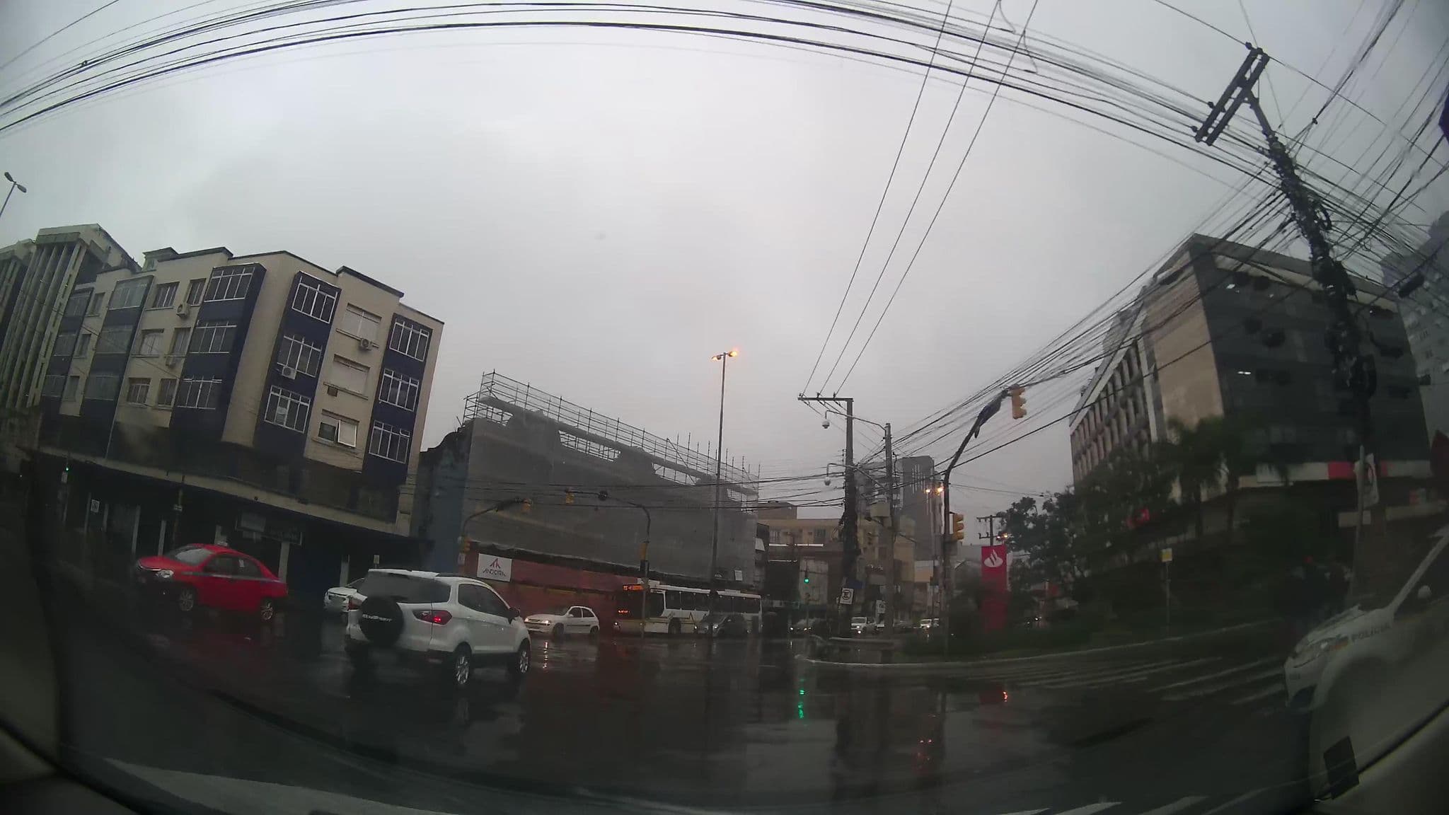 Street view near Hotel Moov Porto Alegre, Porto Alegre — © marciosampaio (CC BY-SA · Mapillary)