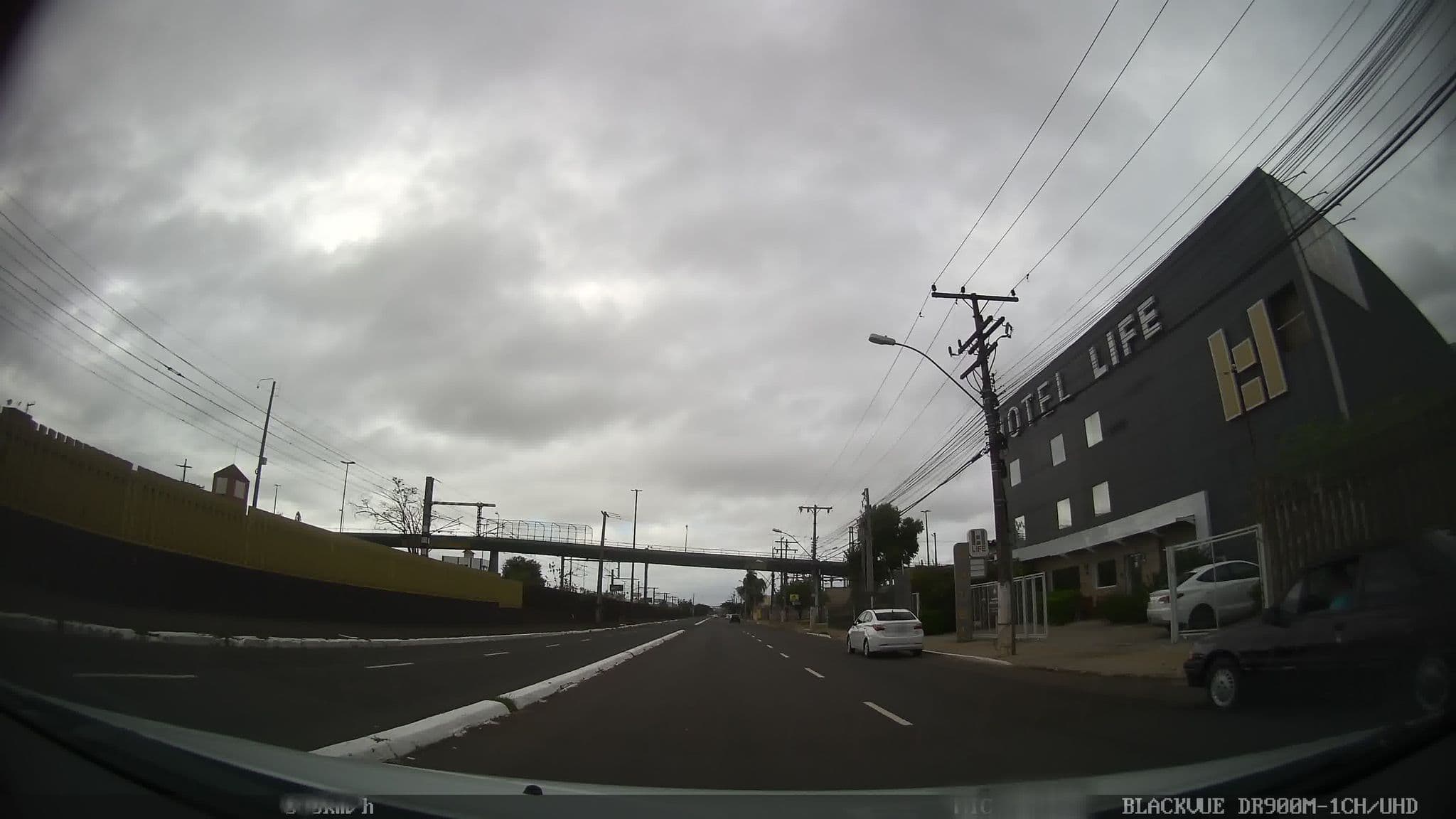 Street view near Hotel Life, Canoas — © kaart_1 (CC BY-SA · Mapillary)