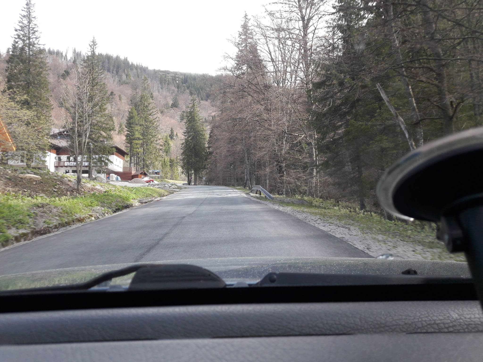 Street view near Zrub A, Valaská — © durko_freemap (CC BY-SA · Mapillary)