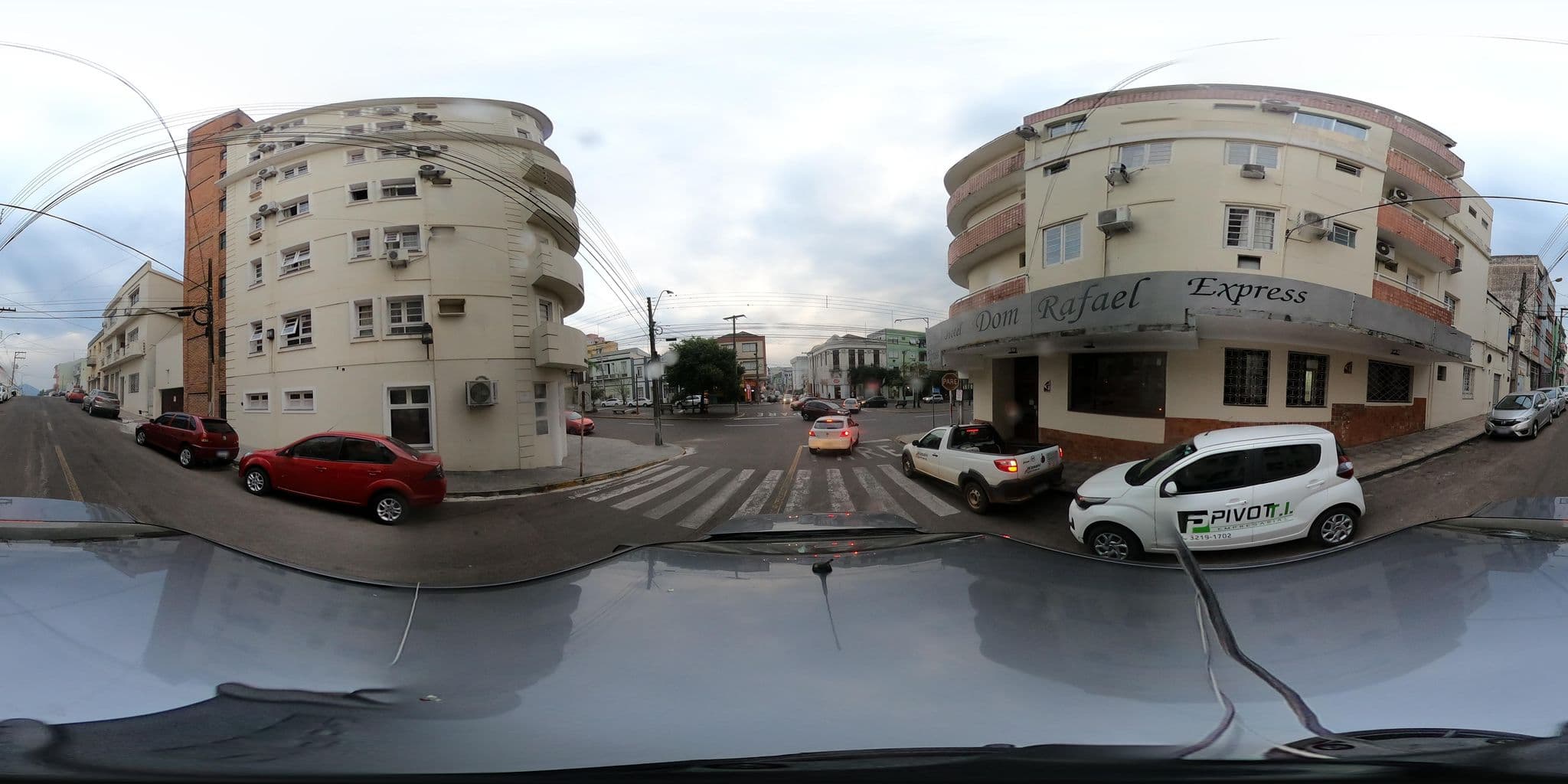 Street view near Dom Raphael, Santa Maria — © santamariense (CC BY-SA · Mapillary)