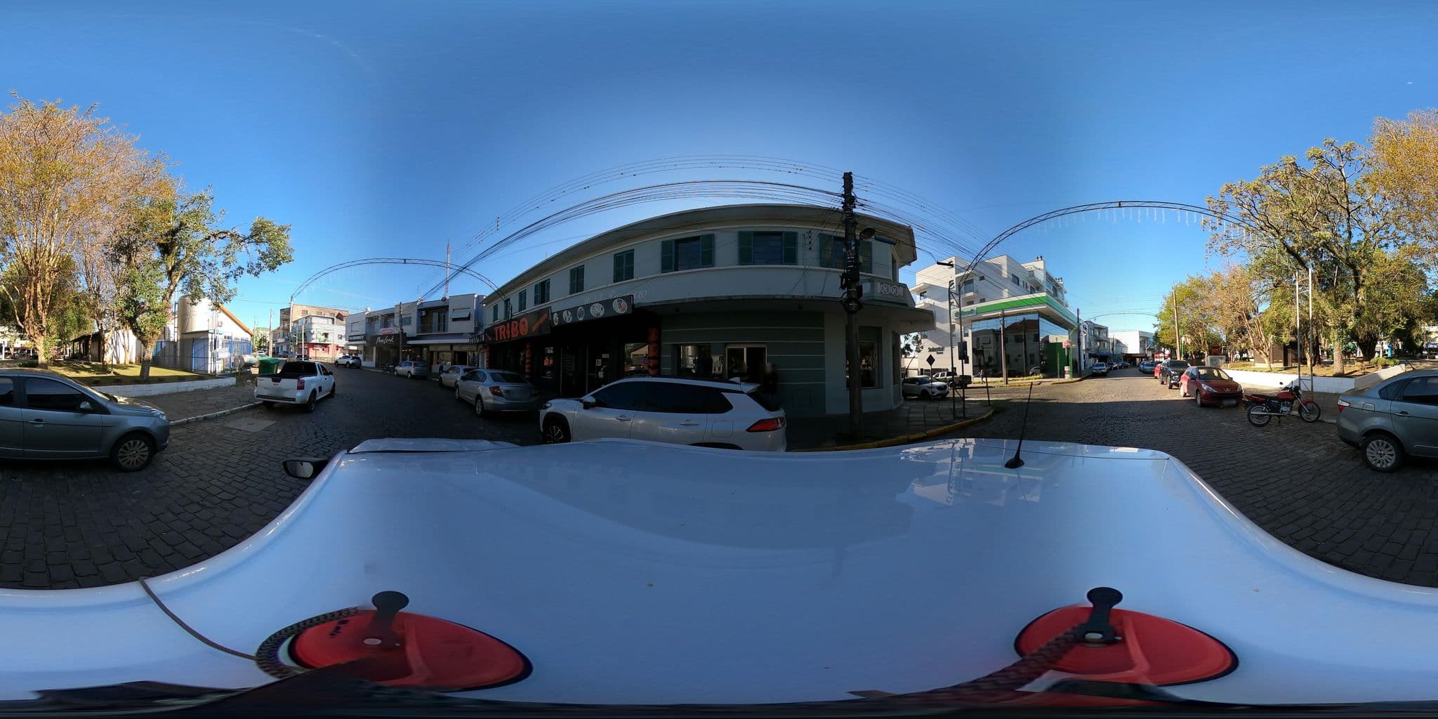 Street view near Hotel Do Comercio, Passa Sete — © jaderbavaresco (CC BY-SA · Mapillary)