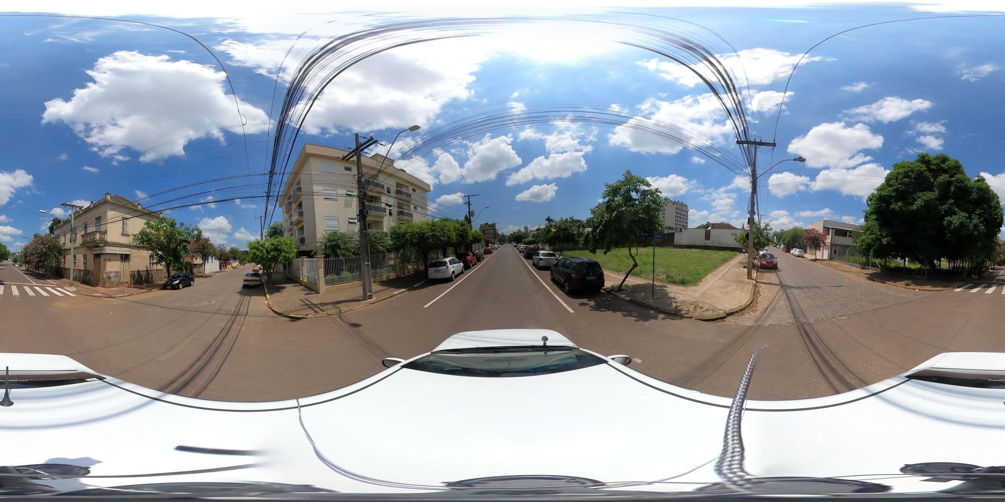 Street view near Center Hotel, Estrela — © santamariense (CC BY-SA · Mapillary)