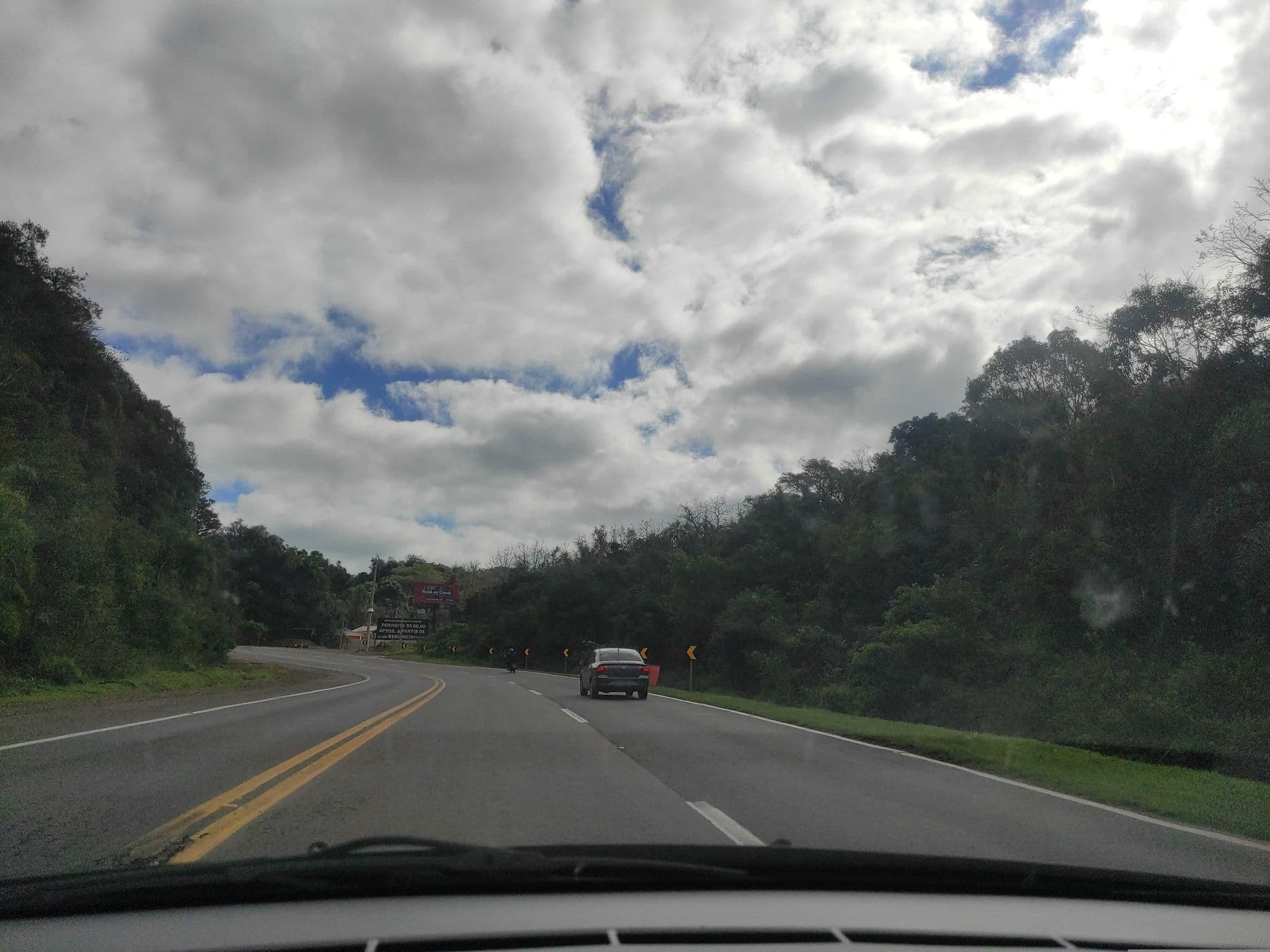 Street view near Motel Kaskata, Santa Cruz do Sul — © sulriograndense (CC BY-SA · Mapillary)