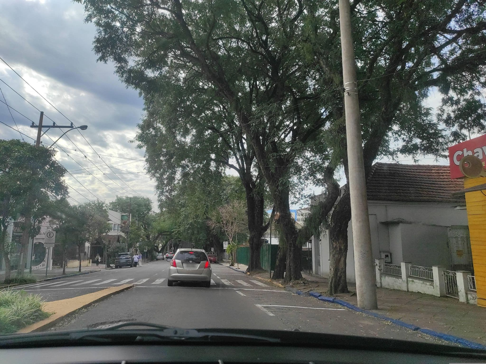 Street view near Hotel Comércio, Santa Cruz do Sul — © sulriograndense (CC BY-SA · Mapillary)