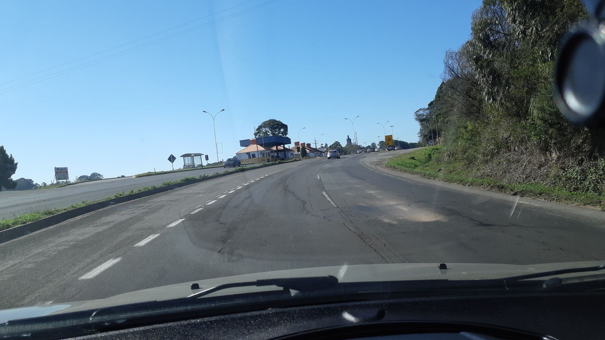 Street view near Motel Aquarius, Farroupilha — © aoreinhardt (CC BY-SA · Mapillary)