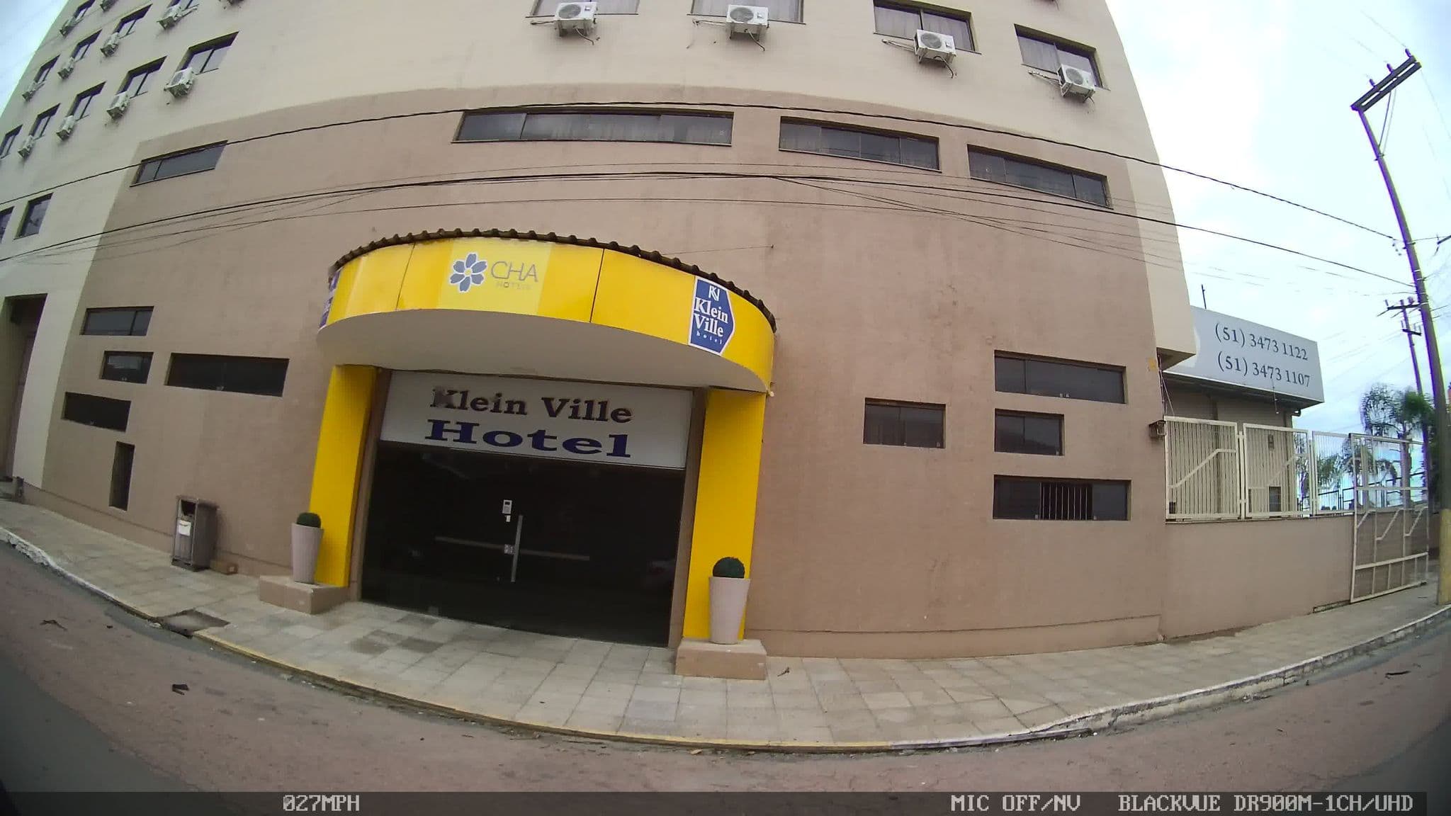 Street view near Hotel Klein Ville Express, Esteio — © kaart_1 (CC BY-SA · Mapillary)