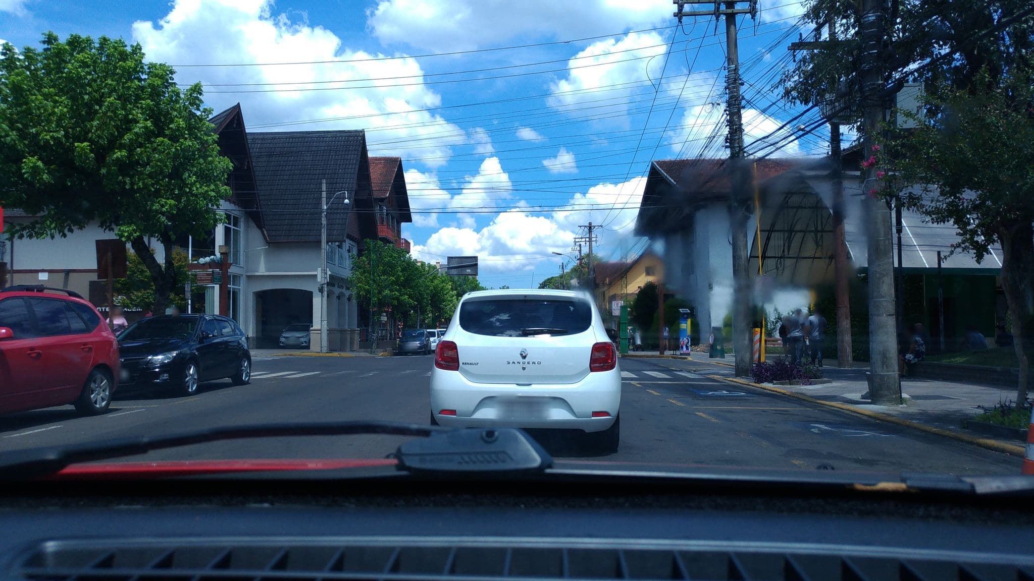 Street view near Hotel Serra Azul, Gramado — © viniciusgrassi (CC BY-SA · Mapillary)