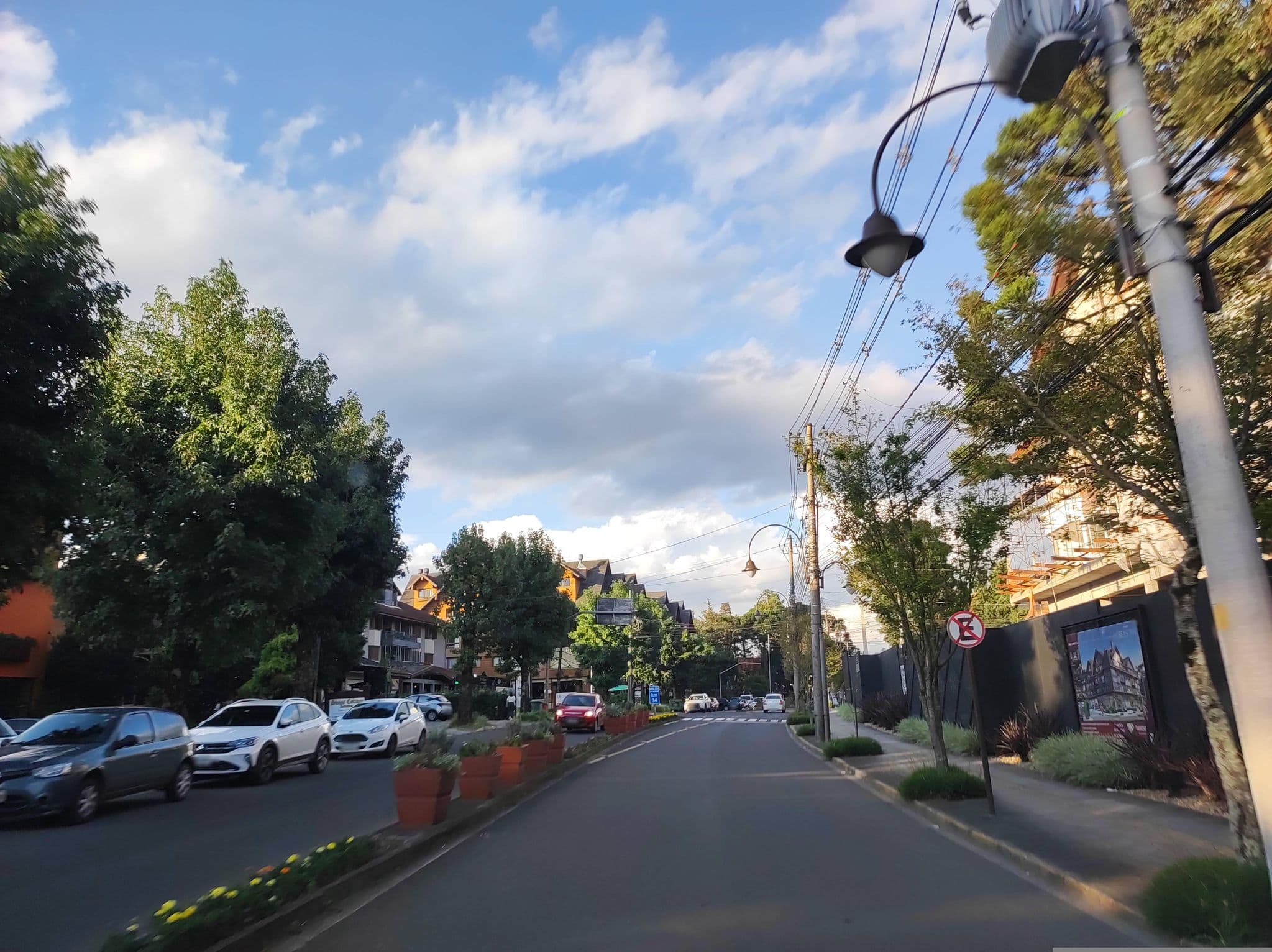 Street view near Suite Master - Hotel Aguas Claras, Gramado — © diegokrein (CC BY-SA · Mapillary)