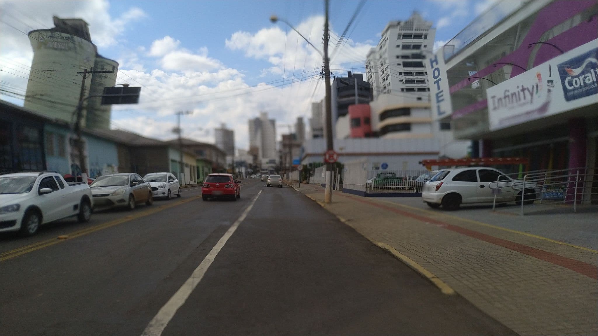 Street view near Hotel Iguaçu, Chapecó — © dclarks (CC BY-SA · Mapillary)