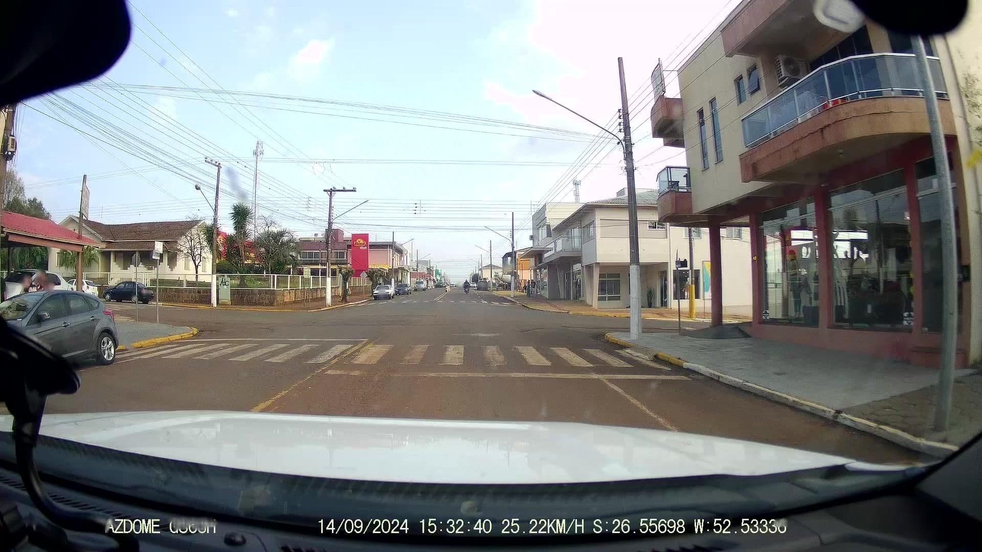 Street view near Hotel Araujo, Ipuaçu — © jaderbavaresco (CC BY-SA · Mapillary)