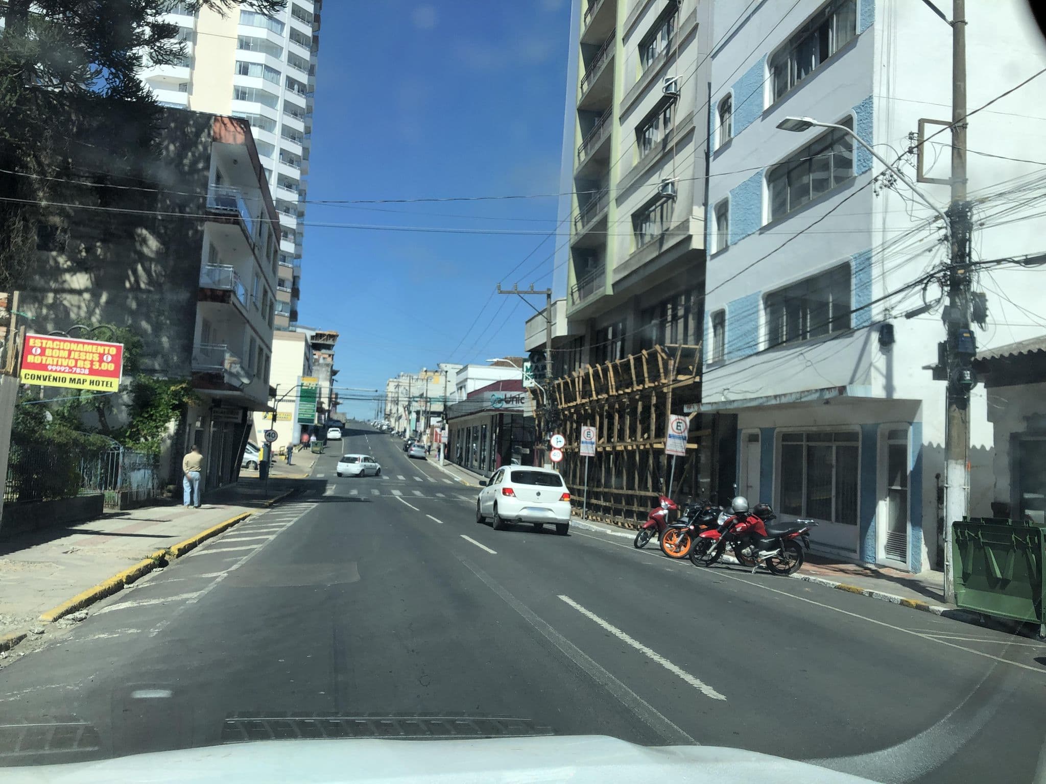 Street view near Paris Hotel, Lages — © alantiagofelipe (CC BY-SA · Mapillary)
