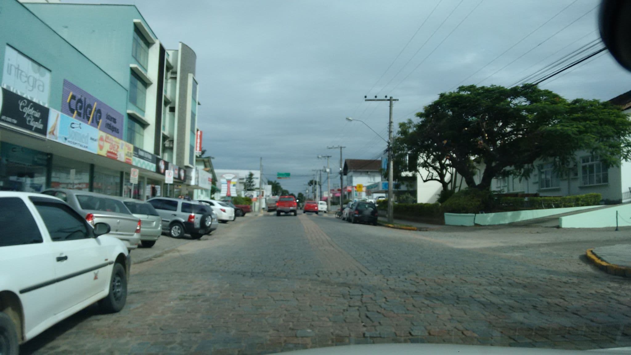 Street view near Iria's Hotel, Timbó — © alvarenga (CC BY-SA · Mapillary)