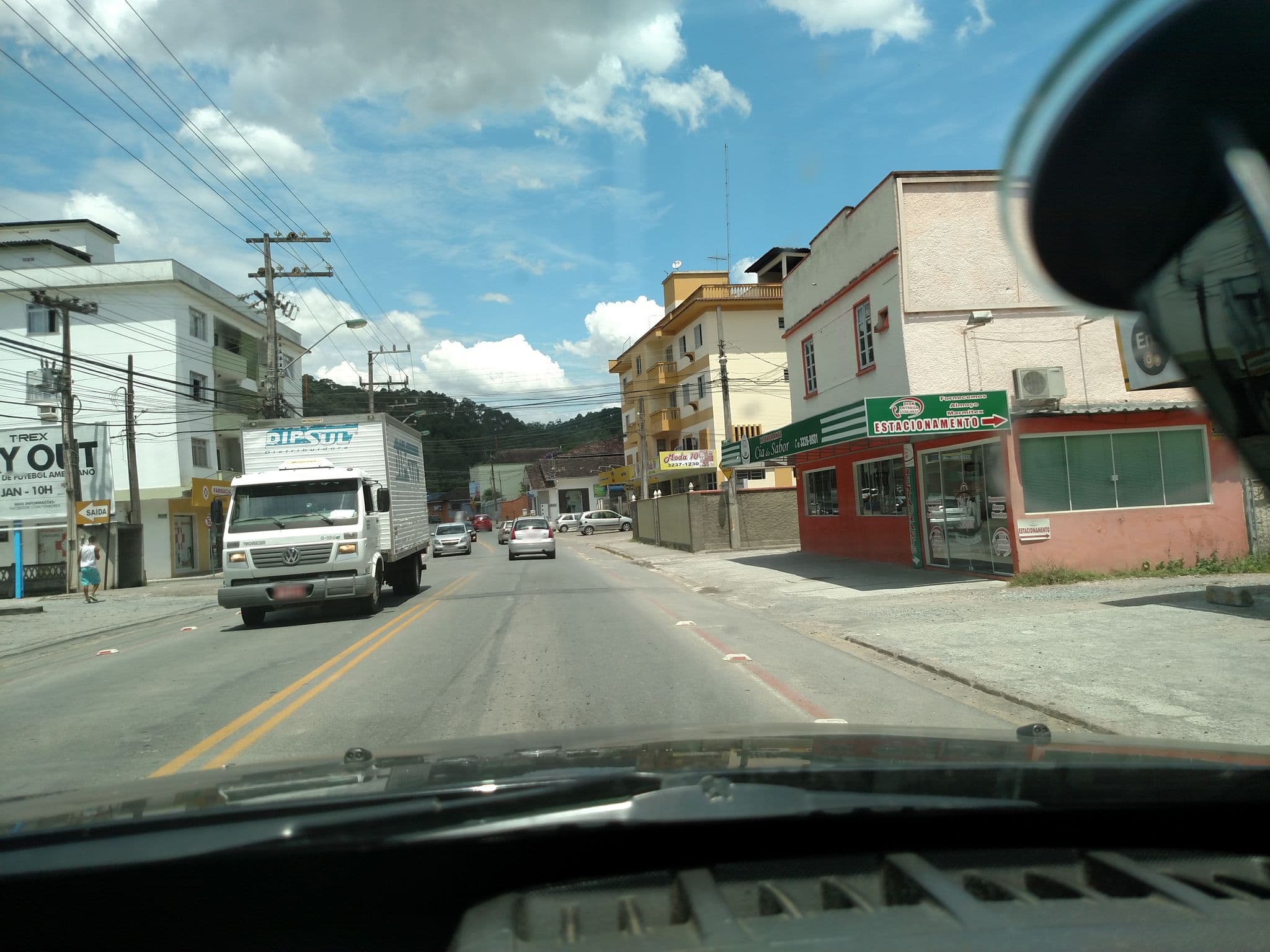 Street view near Pousada & Hostel da Stefania, Blumenau — © adrianojbr (CC BY-SA · Mapillary)
