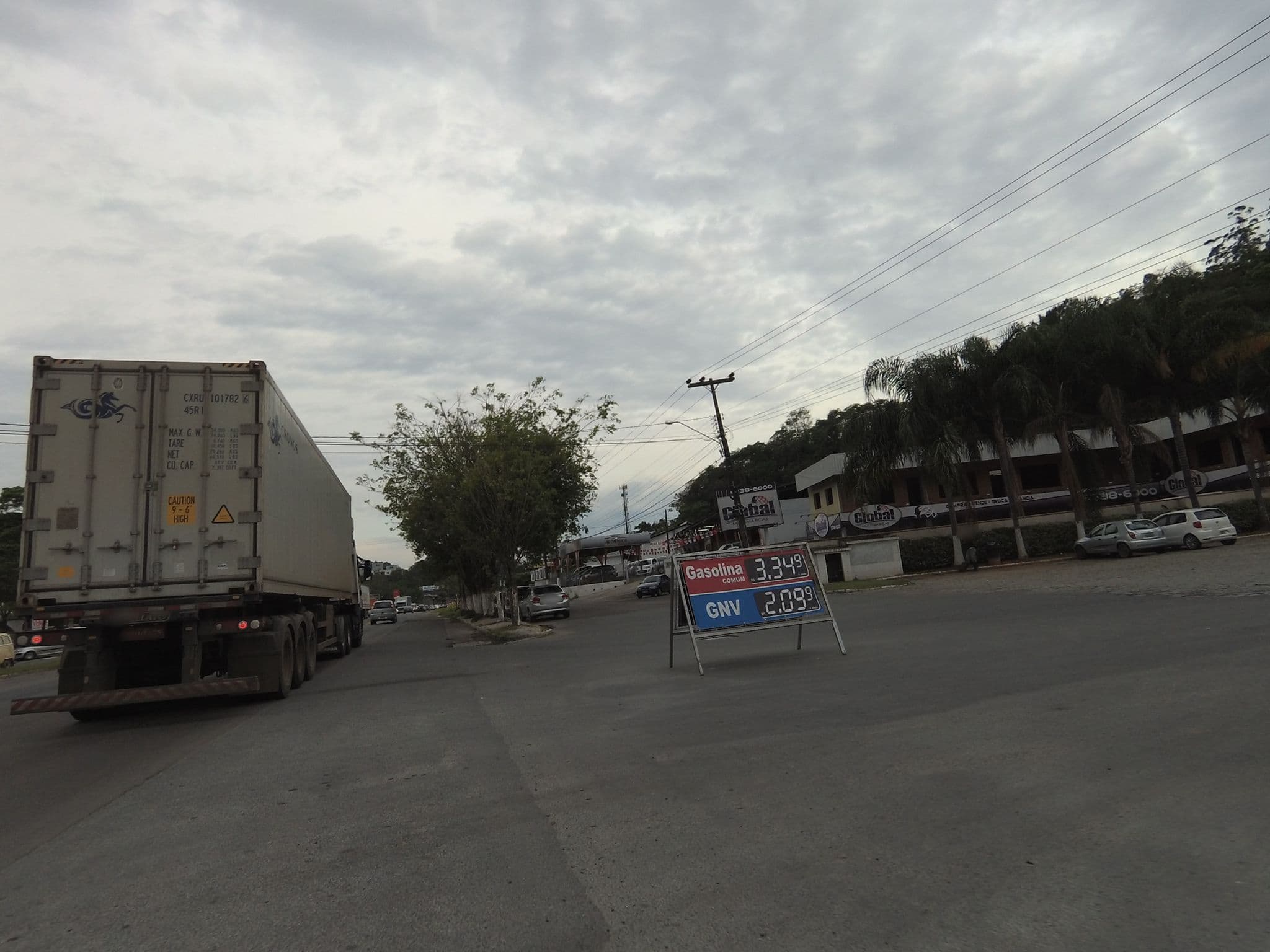 Street view near Hotel Mime, Blumenau — © sricanesh (CC BY-SA · Mapillary)