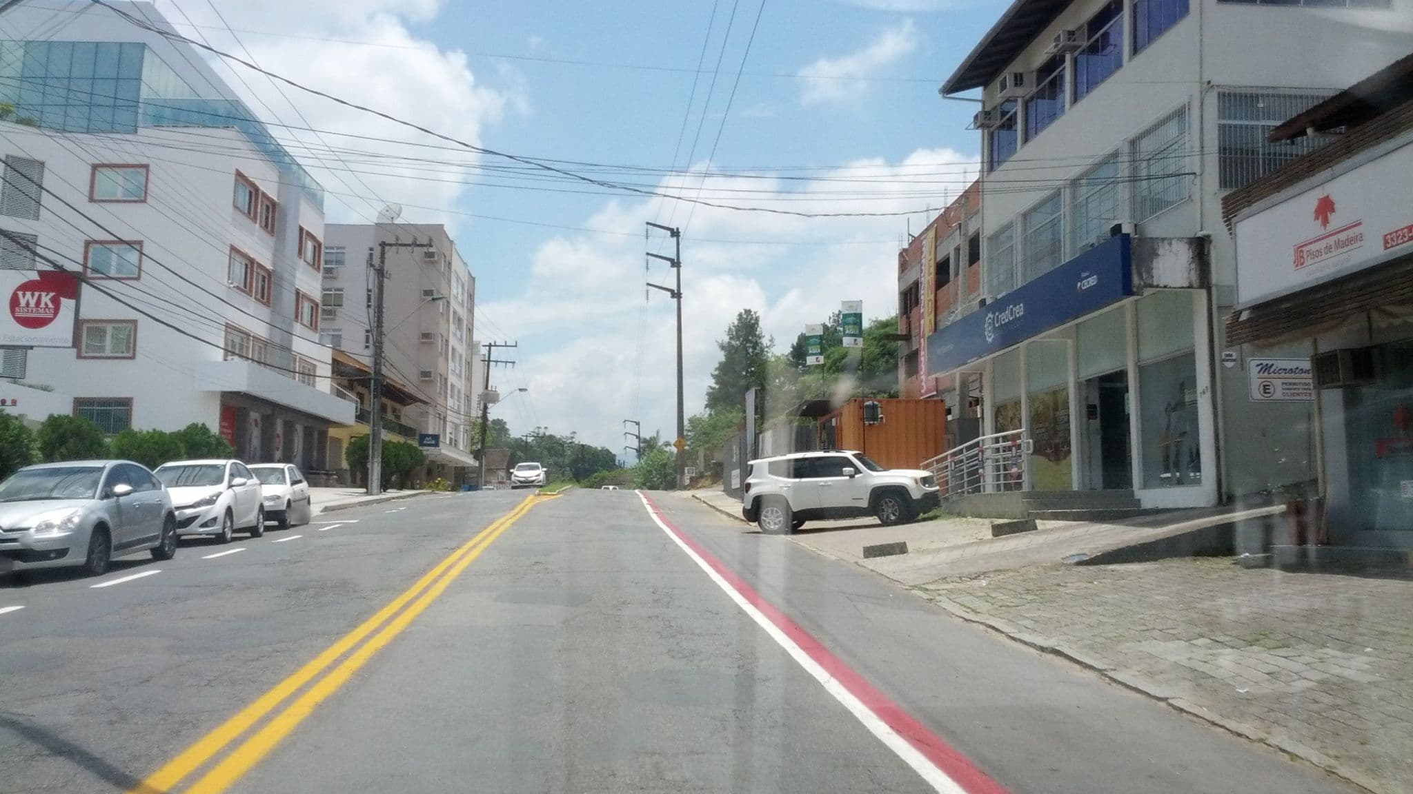 Street view near Casa Da Isabel, Blumenau — © poeiradasestrelas (CC BY-SA · Mapillary)