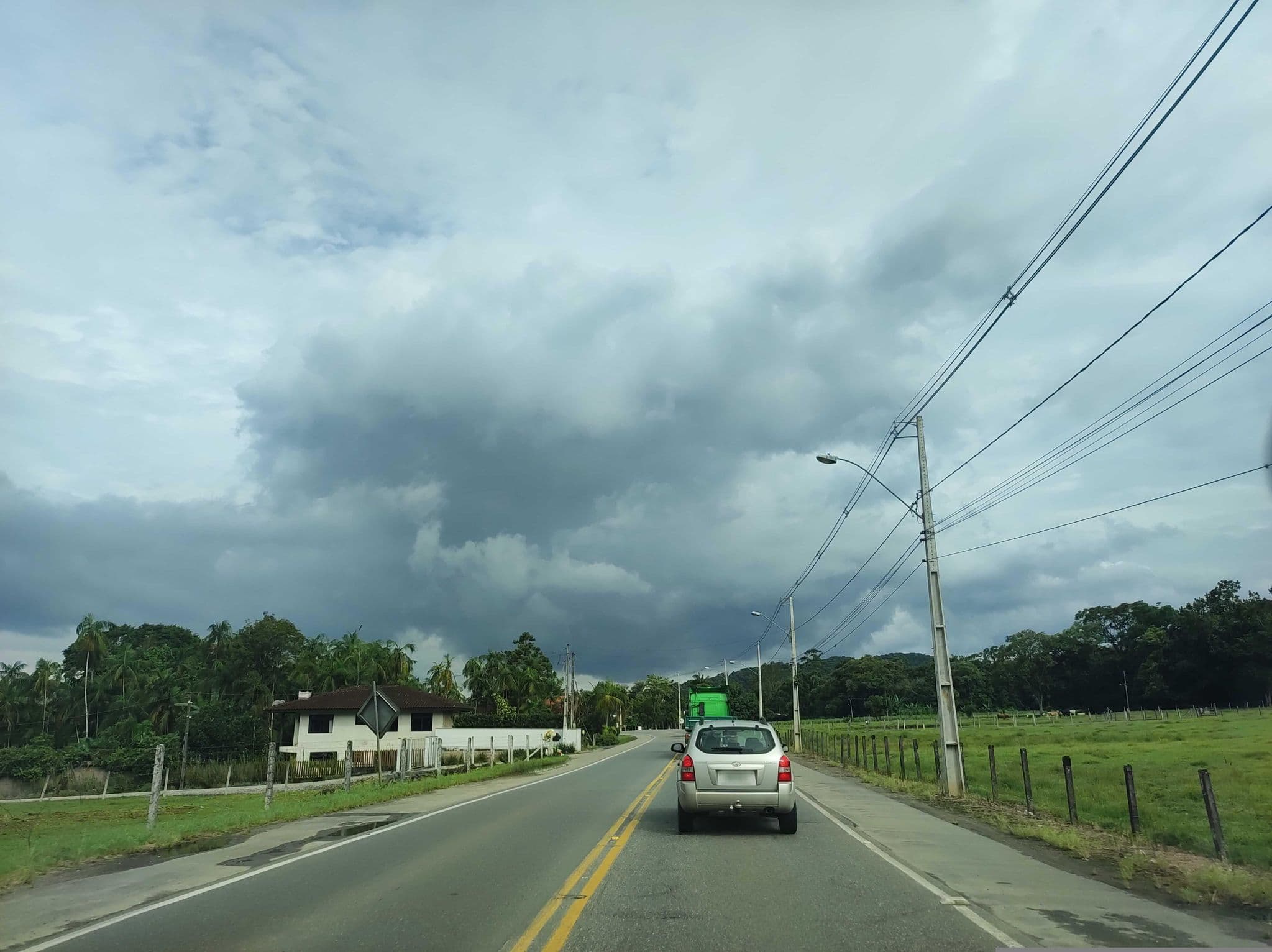 Street view near Hotel Hübener, Joinville — © diegokrein (CC BY-SA · Mapillary)
