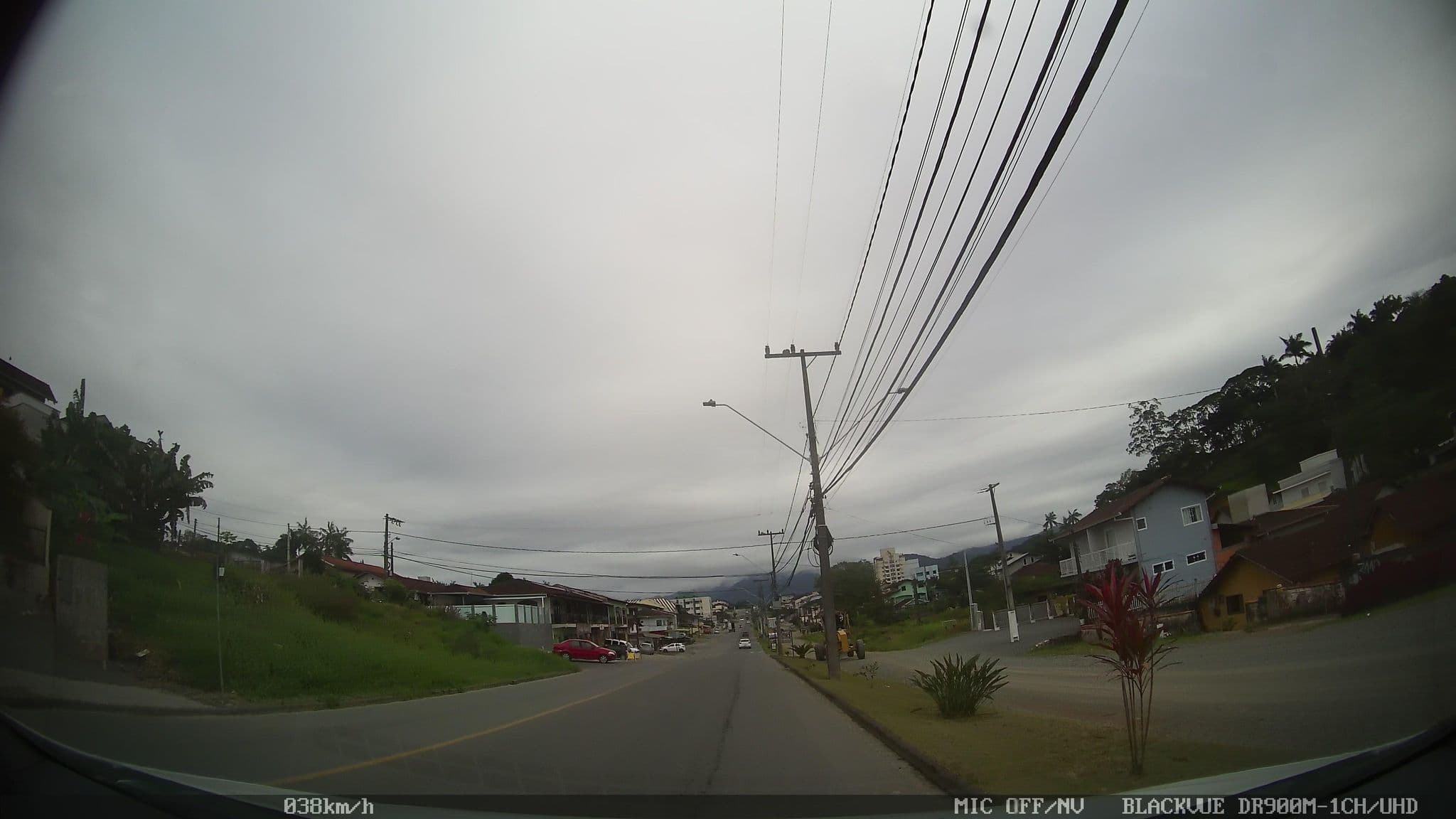 Street view near Motel Pau Brasil, Joinville — © kaart5 (CC BY-SA · Mapillary)