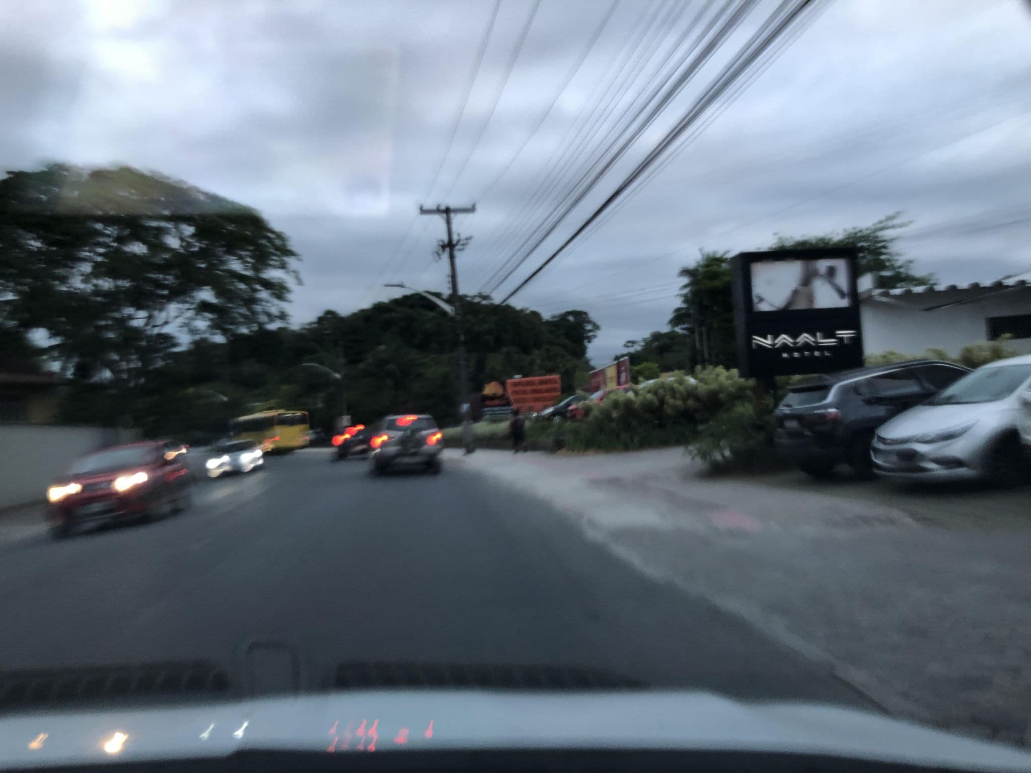 Street view near Hotel Dom Pedro, Joinville — © alantiagofelipe (CC BY-SA · Mapillary)
