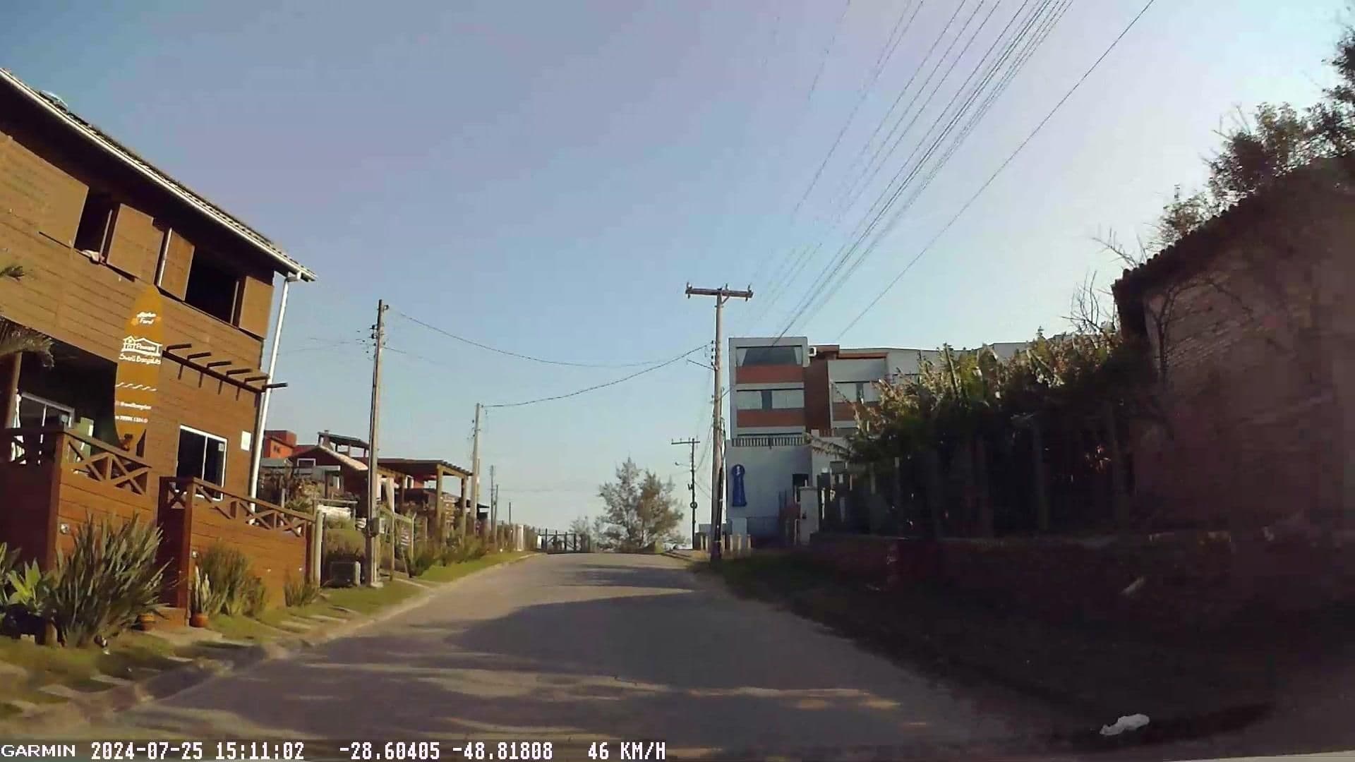 Street view near Swell Bangalôs, Laguna — © tomio (CC BY-SA · Mapillary)