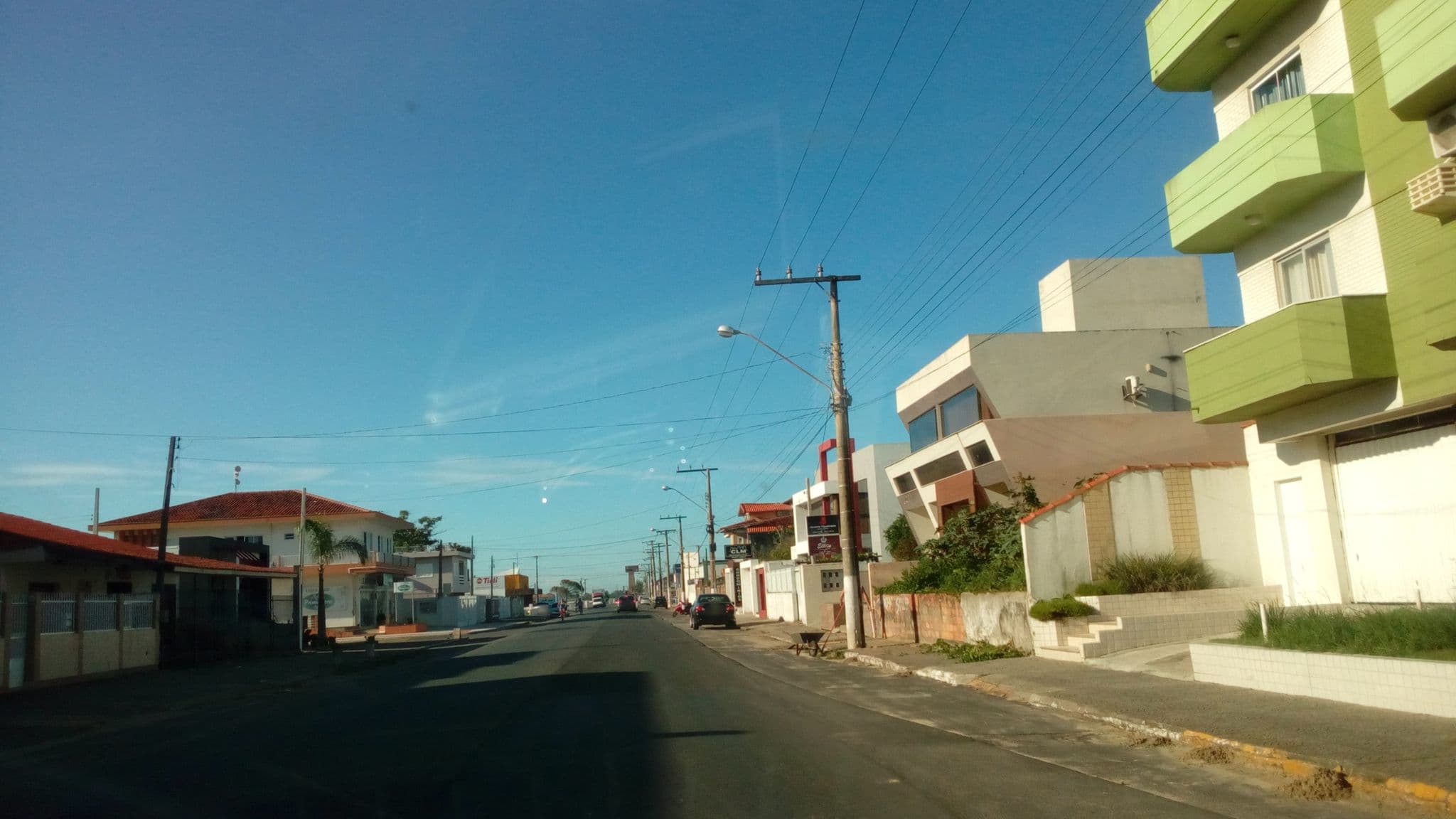 Street view near Hotel Hammers, Laguna — © carlosbrys (CC BY-SA · Mapillary)