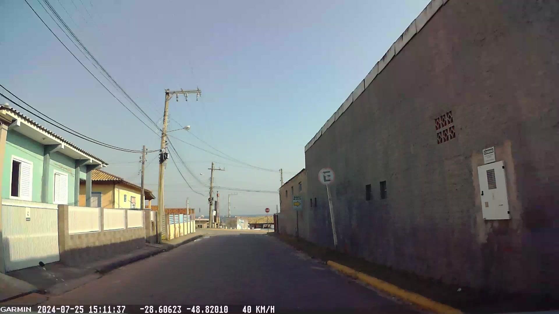 Street view near Ana E Luiz - Casas De Aluguel, Laguna — © tomio (CC BY-SA · Mapillary)