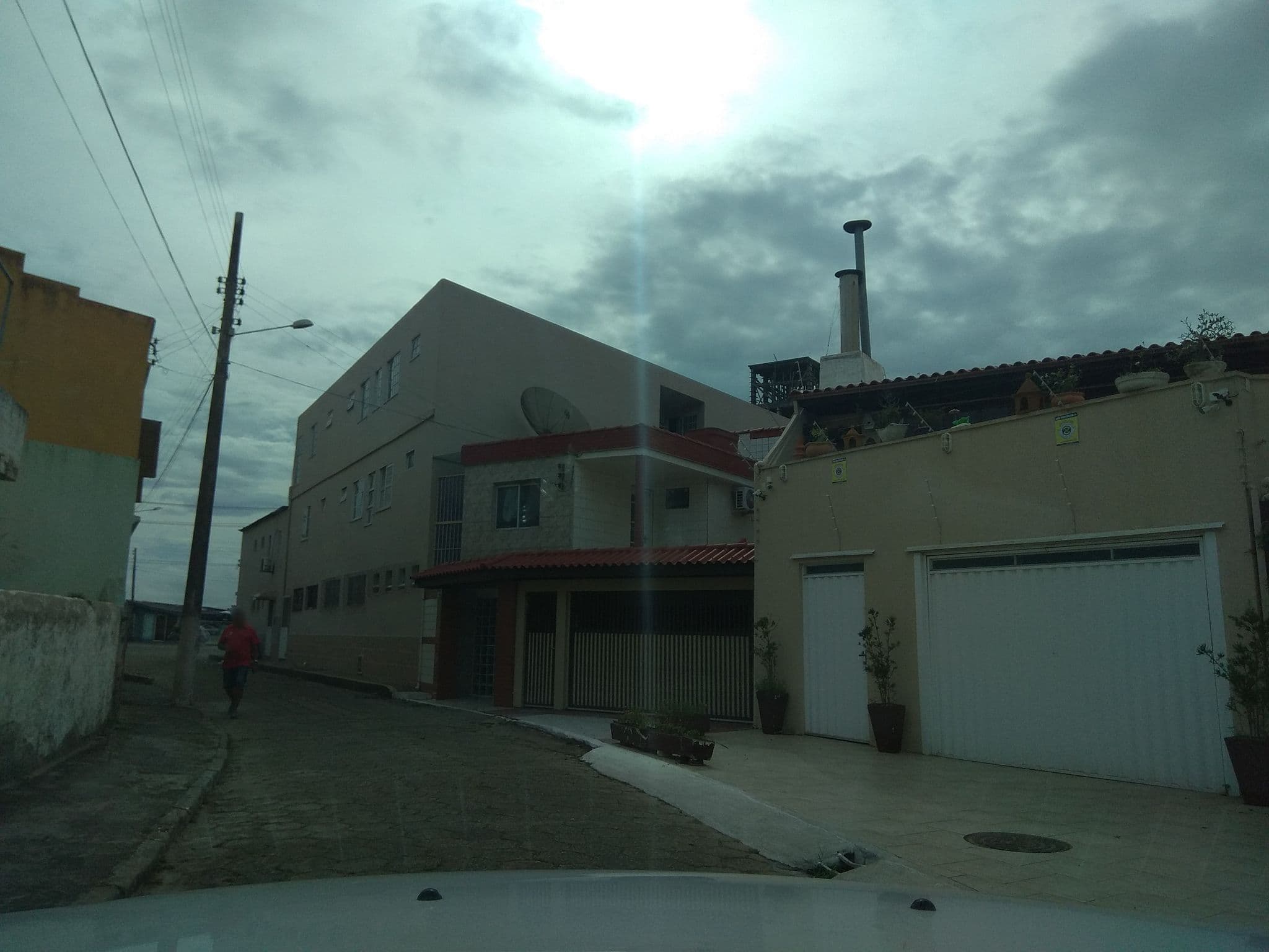 Street view near Hotel Recanto, Laguna — © carlosbrys (CC BY-SA · Mapillary)