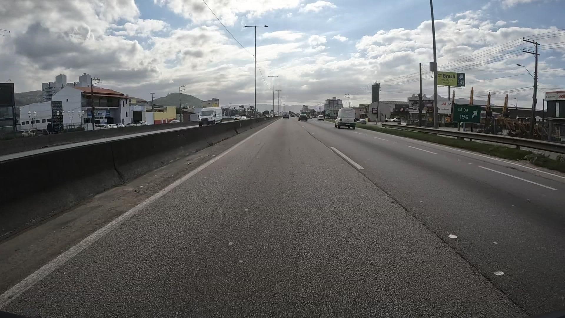 Street view near Hotel Biguaçu, Biguaçu — © HOUER (CC BY-SA · Mapillary)