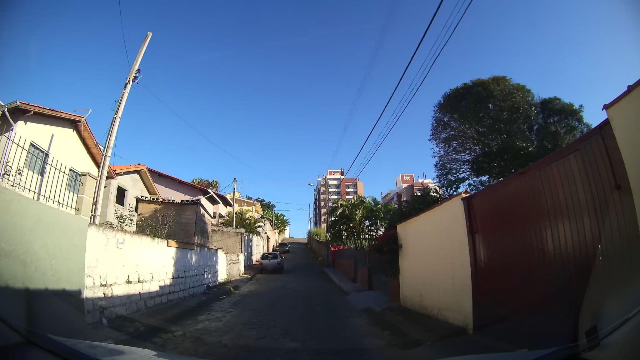Street view near Hostel Nossa Casa, Florianópolis — © marciosampaio (CC BY-SA · Mapillary)