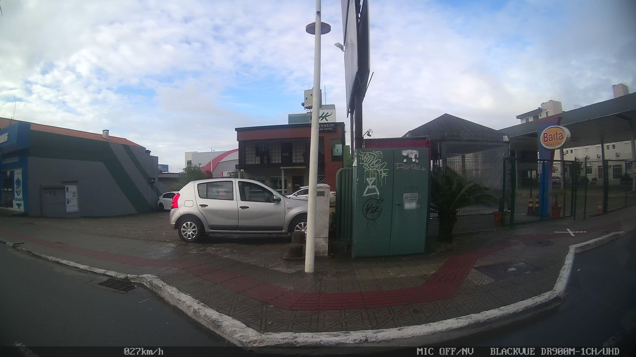 Street view near Marquinho Hotel, São José — © kaart5 (CC BY-SA · Mapillary)