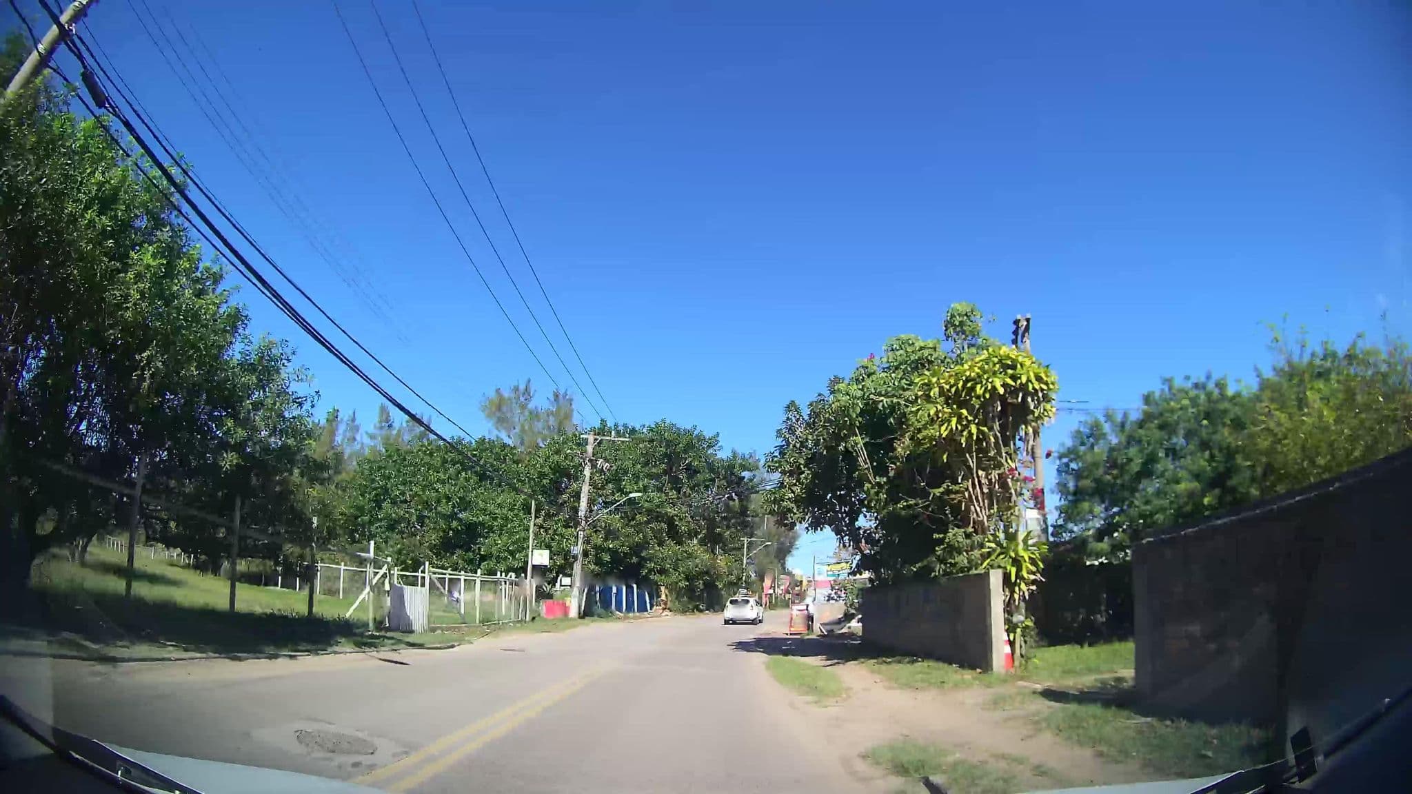 Street view near Pousada Old Beach, Rio Tavares — © marciosampaio (CC BY-SA · Mapillary)