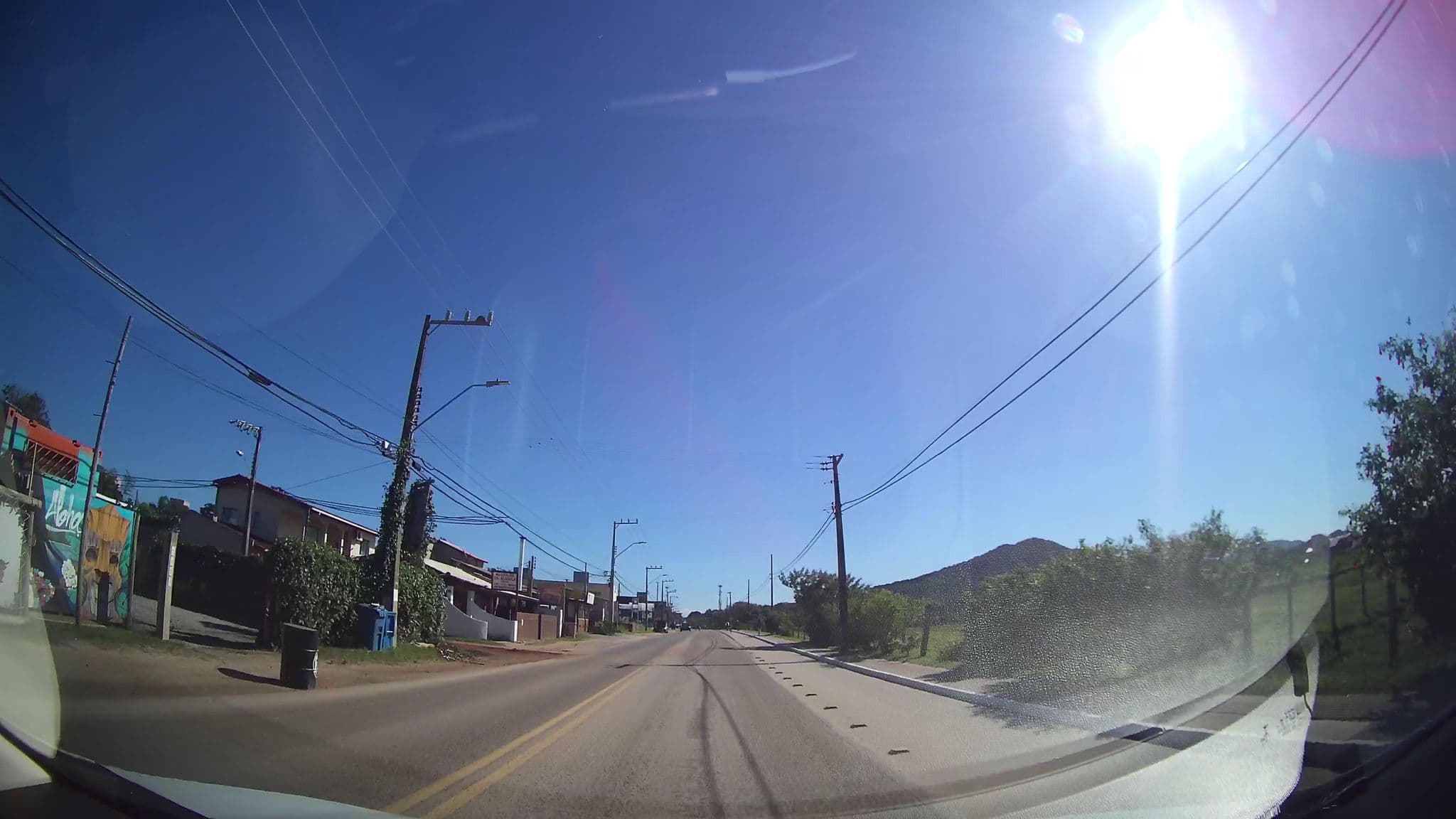 Street view near Beach Box, Ribeirão da Ilha — © marciosampaio (CC BY-SA · Mapillary)