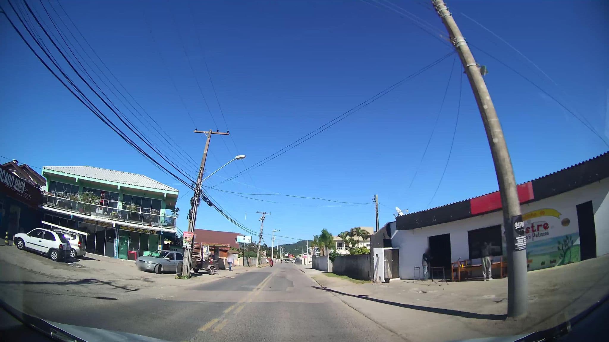 Street view near Apartamentos No Campeche, Ribeirão da Ilha — © marciosampaio (CC BY-SA · Mapillary)