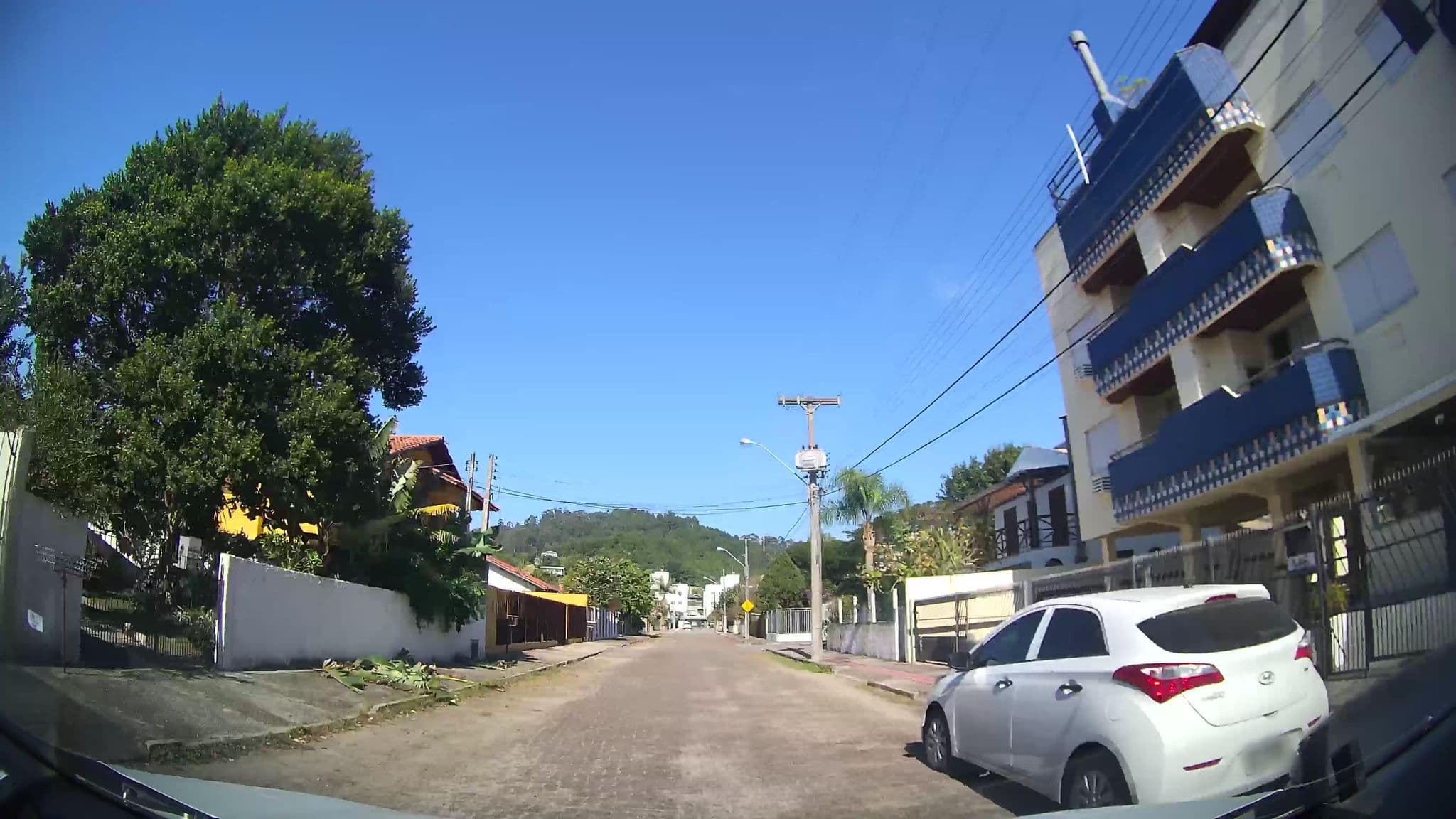 Street view near Residencial Portogalo, Governador Celso Ramos — © marciosampaio (CC BY-SA · Mapillary)