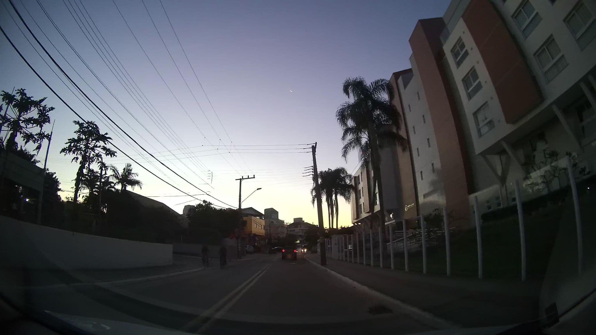 Street view near Porto Ingleses Hotel, Itacorubi — © marciosampaio (CC BY-SA · Mapillary)