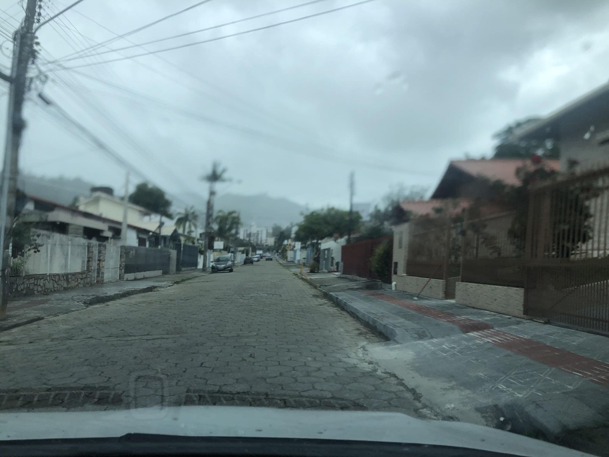 Street view near Pousada Dona Leni, Santa Monica — © alantiagofelipe (CC BY-SA · Mapillary)