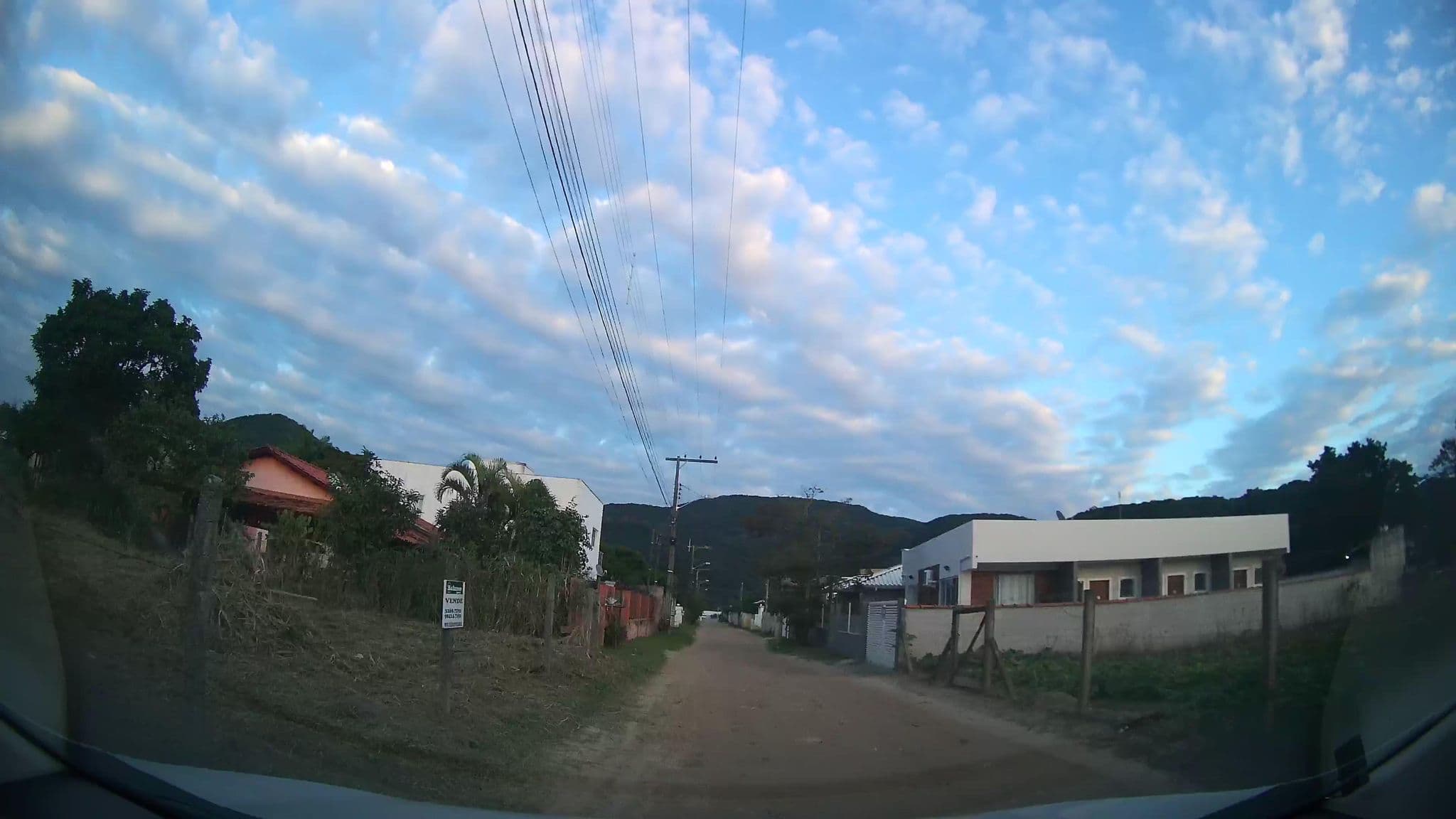 Street view near Pousada Moçambeach, Itacorubi — © marciosampaio (CC BY-SA · Mapillary)