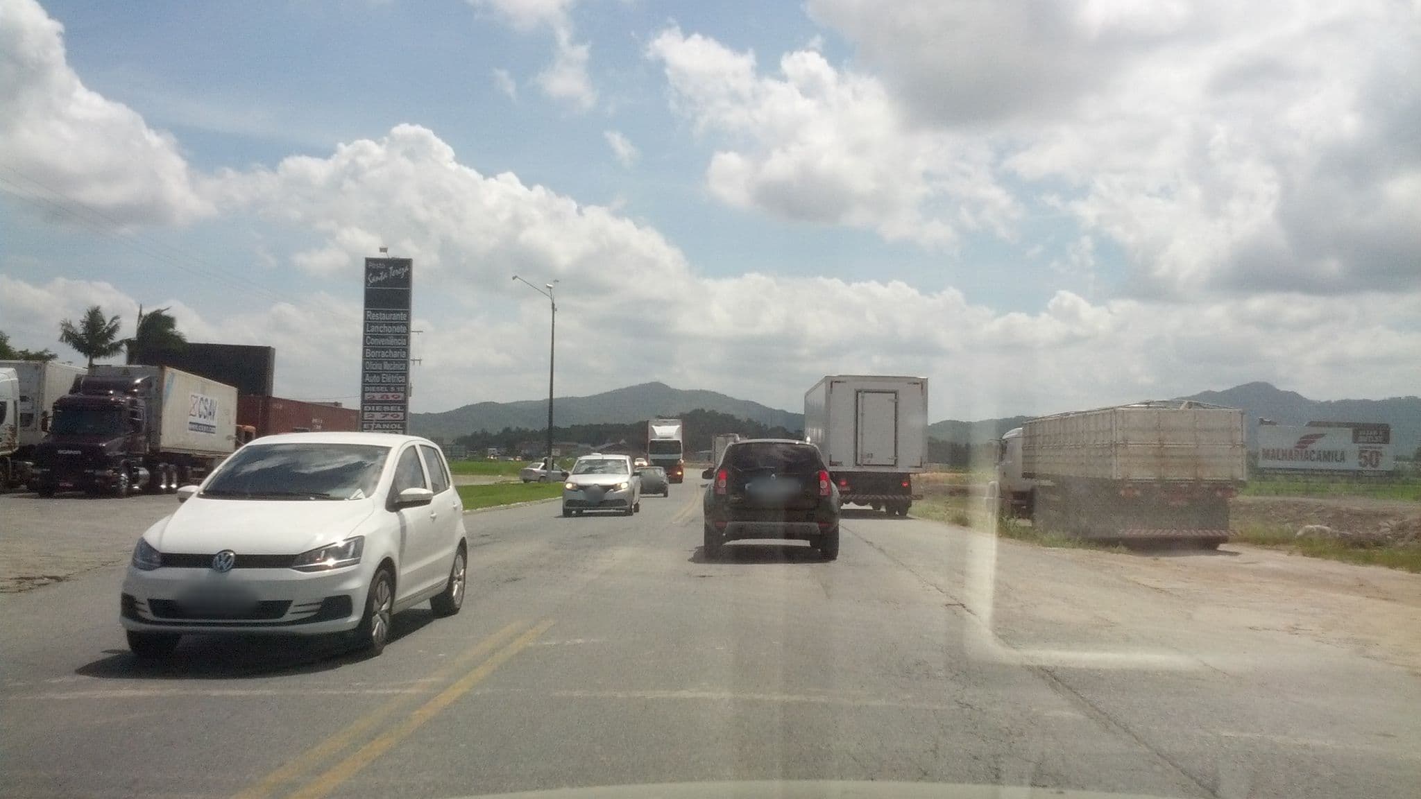 Street view near Royal Plaza Hotel, Balneário Piçarras — © poeiradasestrelas (CC BY-SA · Mapillary)