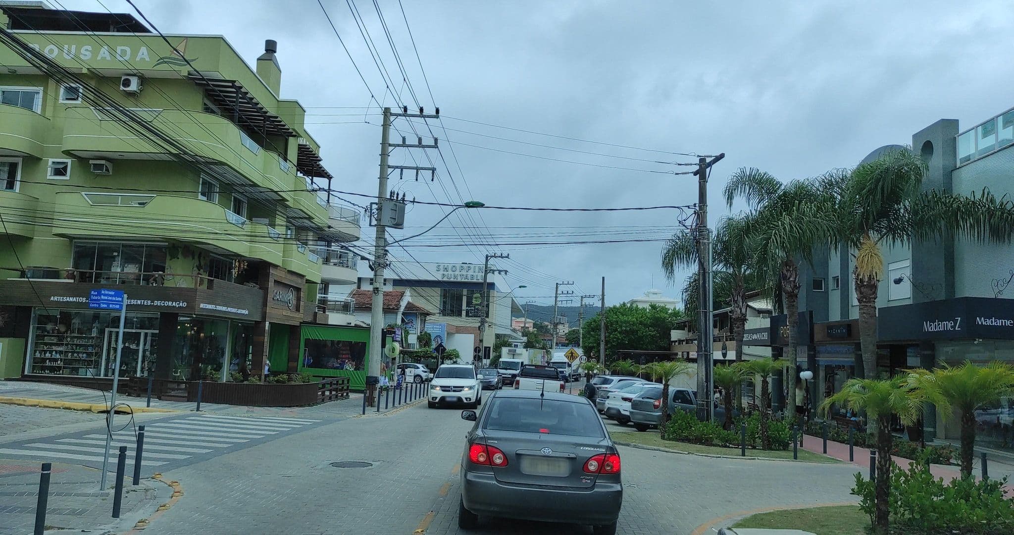 Street view near Pousada Brisa do Mar, Bombinhas — © diegokrein (CC BY-SA · Mapillary)