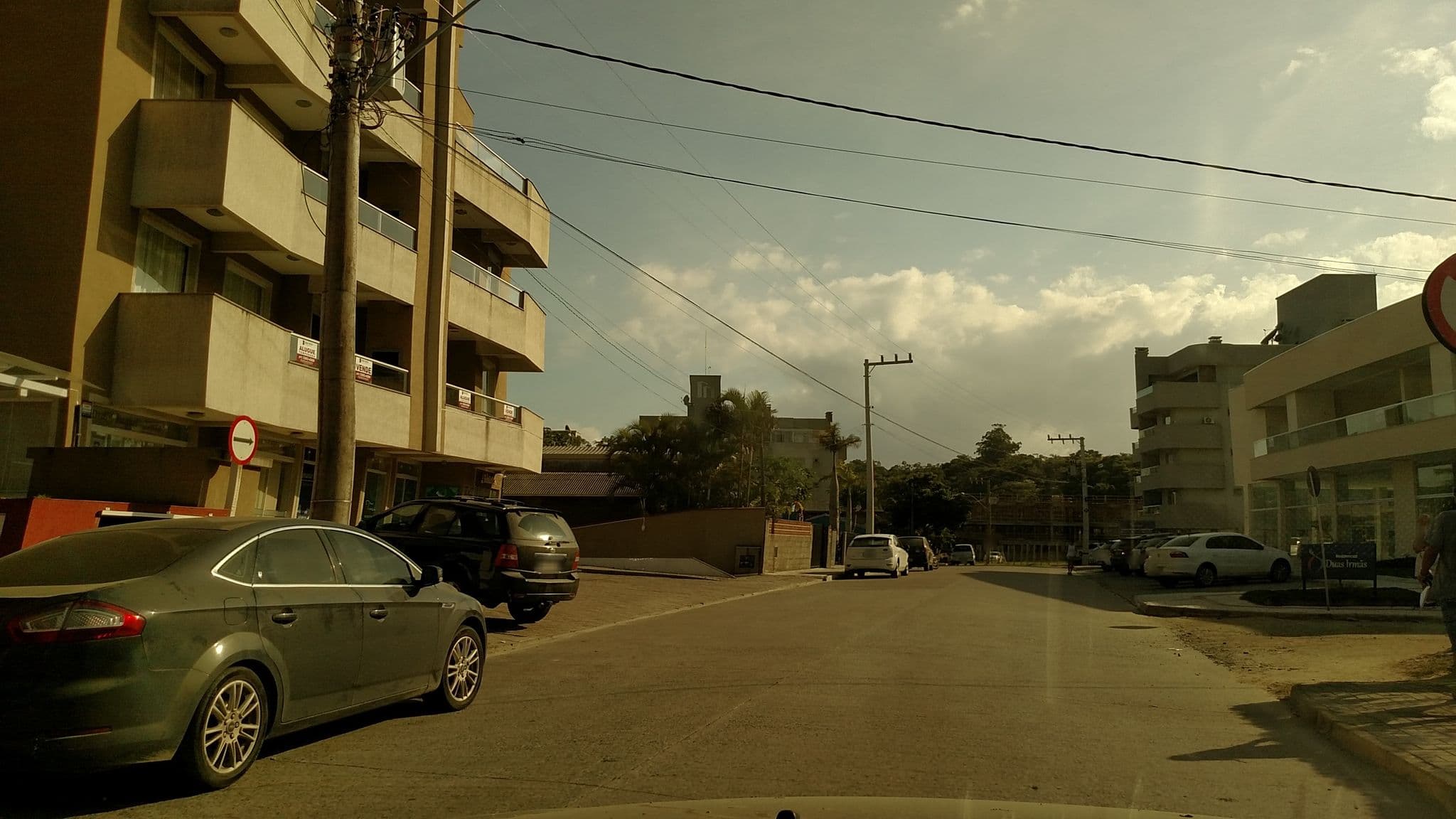 Street view near Recanto do Sossego, Bombinhas — © poeiradasestrelas (CC BY-SA · Mapillary)