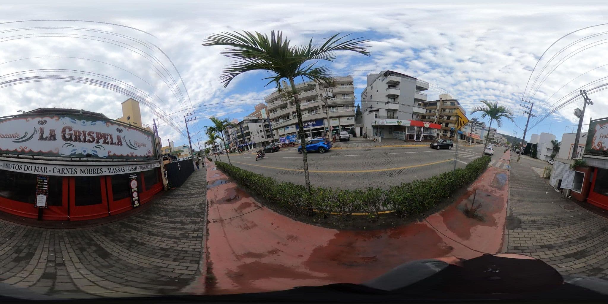 Street view near Mauna Lani Beach, Bombinhas — © jaderbavaresco (CC BY-SA · Mapillary)