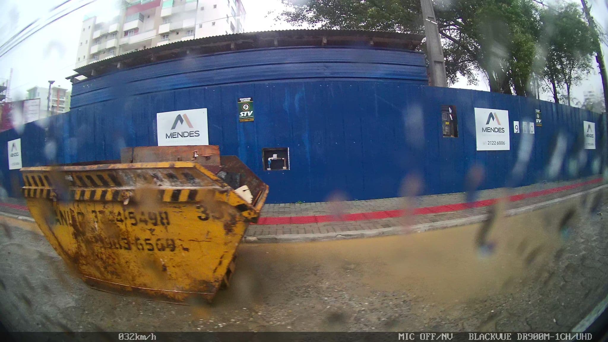 Street view near Brava Mundo, Balneário Camboriú — © kaart5 (CC BY-SA · Mapillary)