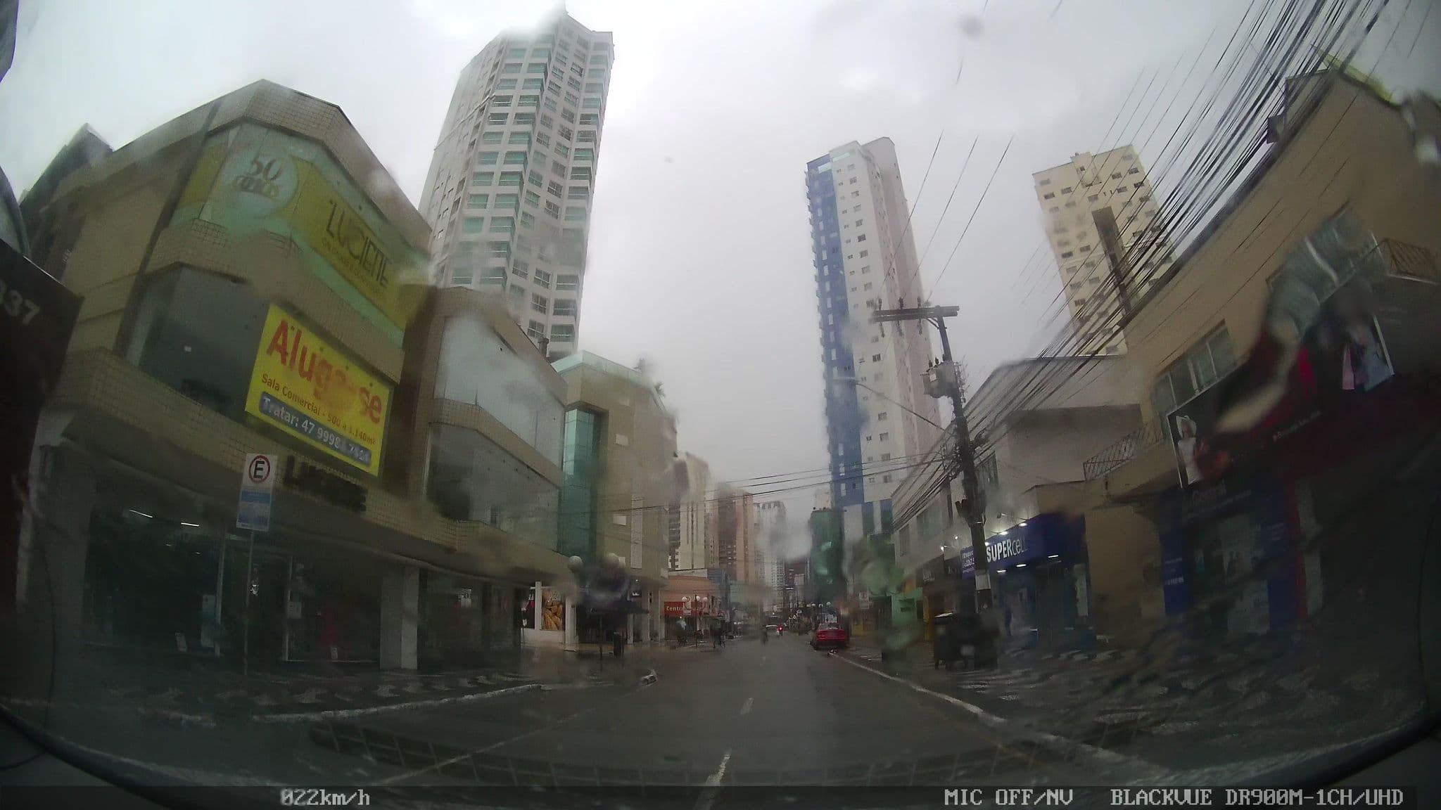 Street view near Hotel Paraná, Balneário Camboriú — © kaart5 (CC BY-SA · Mapillary)